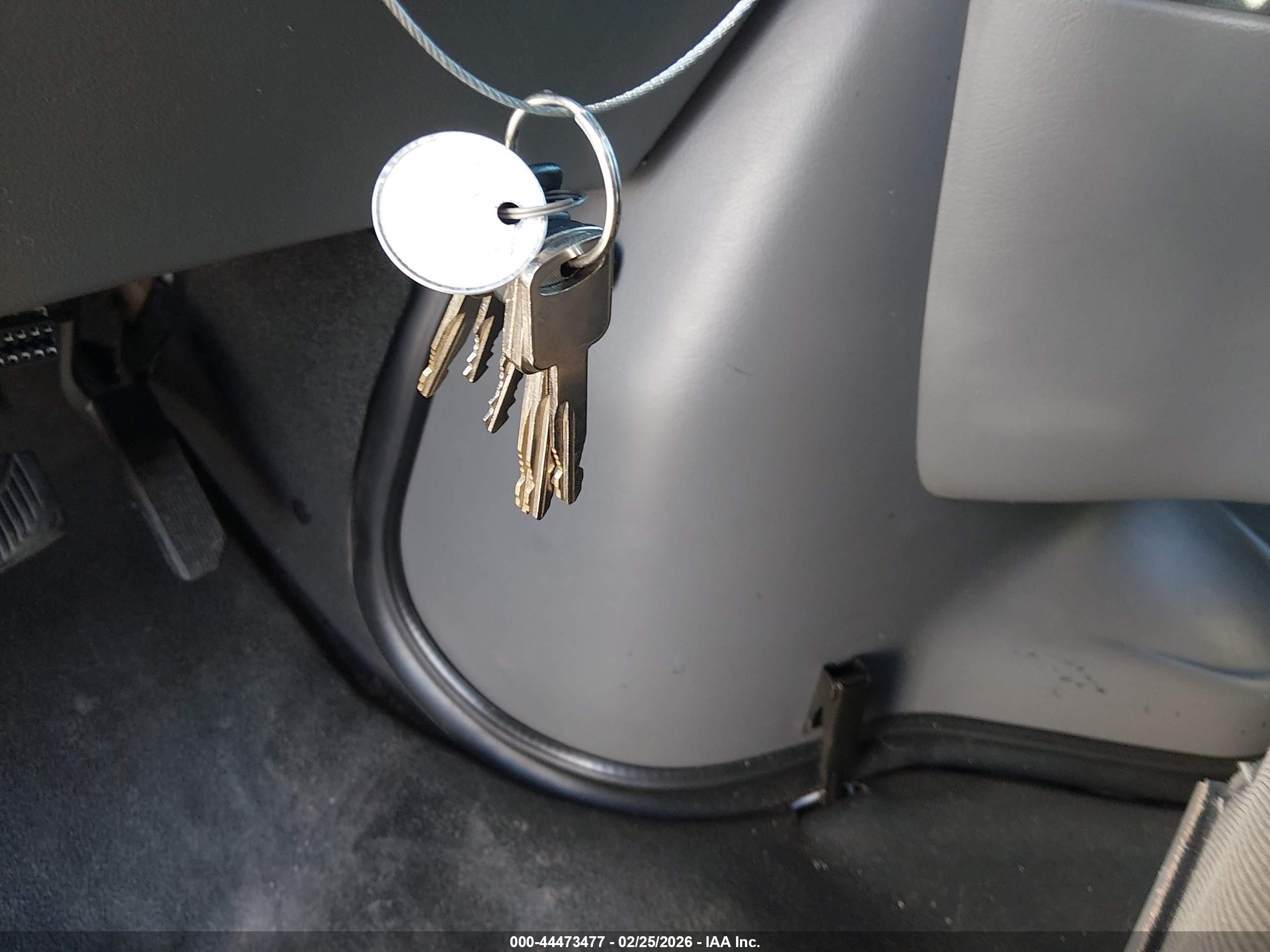 FORD E-350 image 11