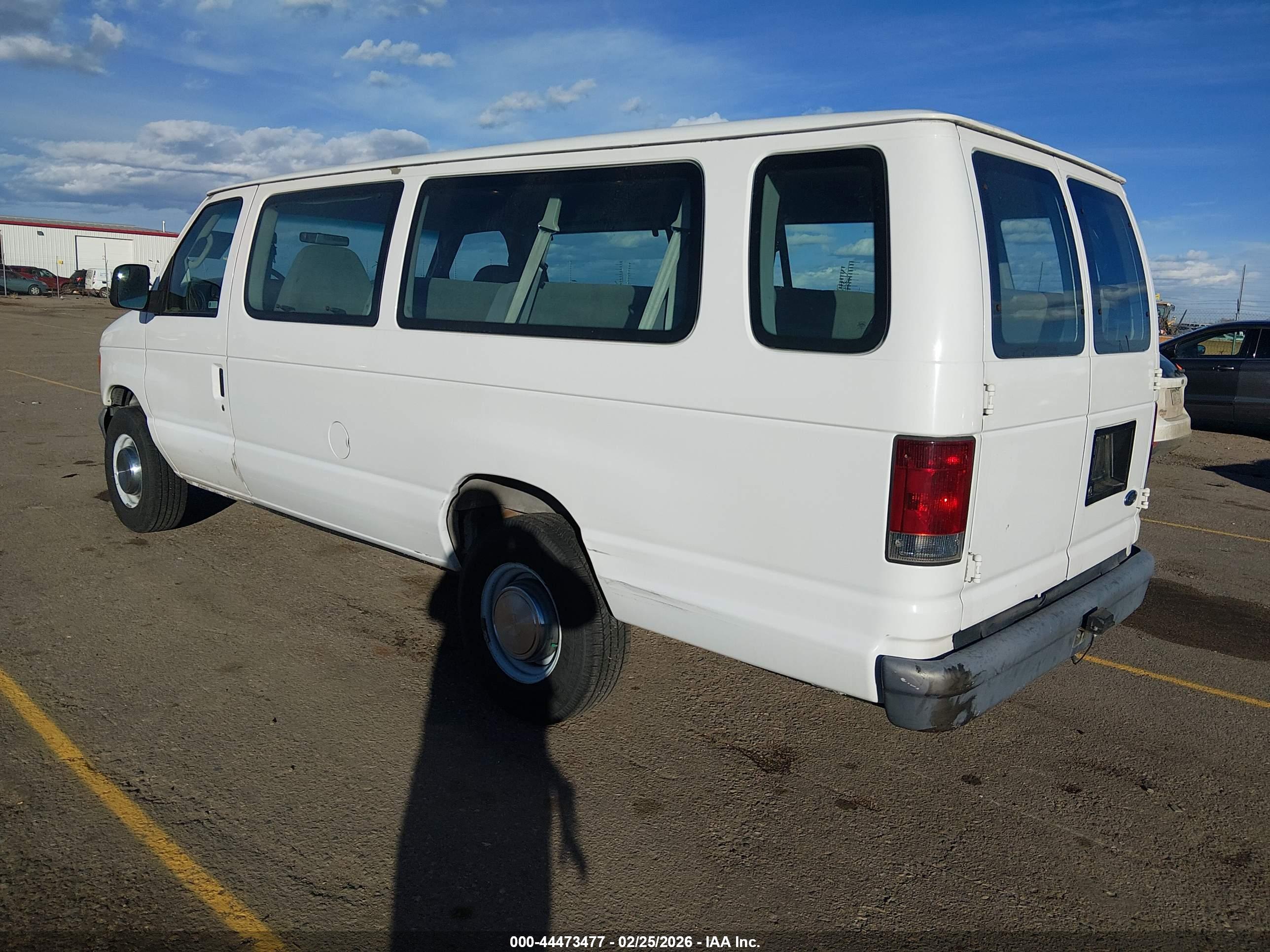 FORD E-350 image 3