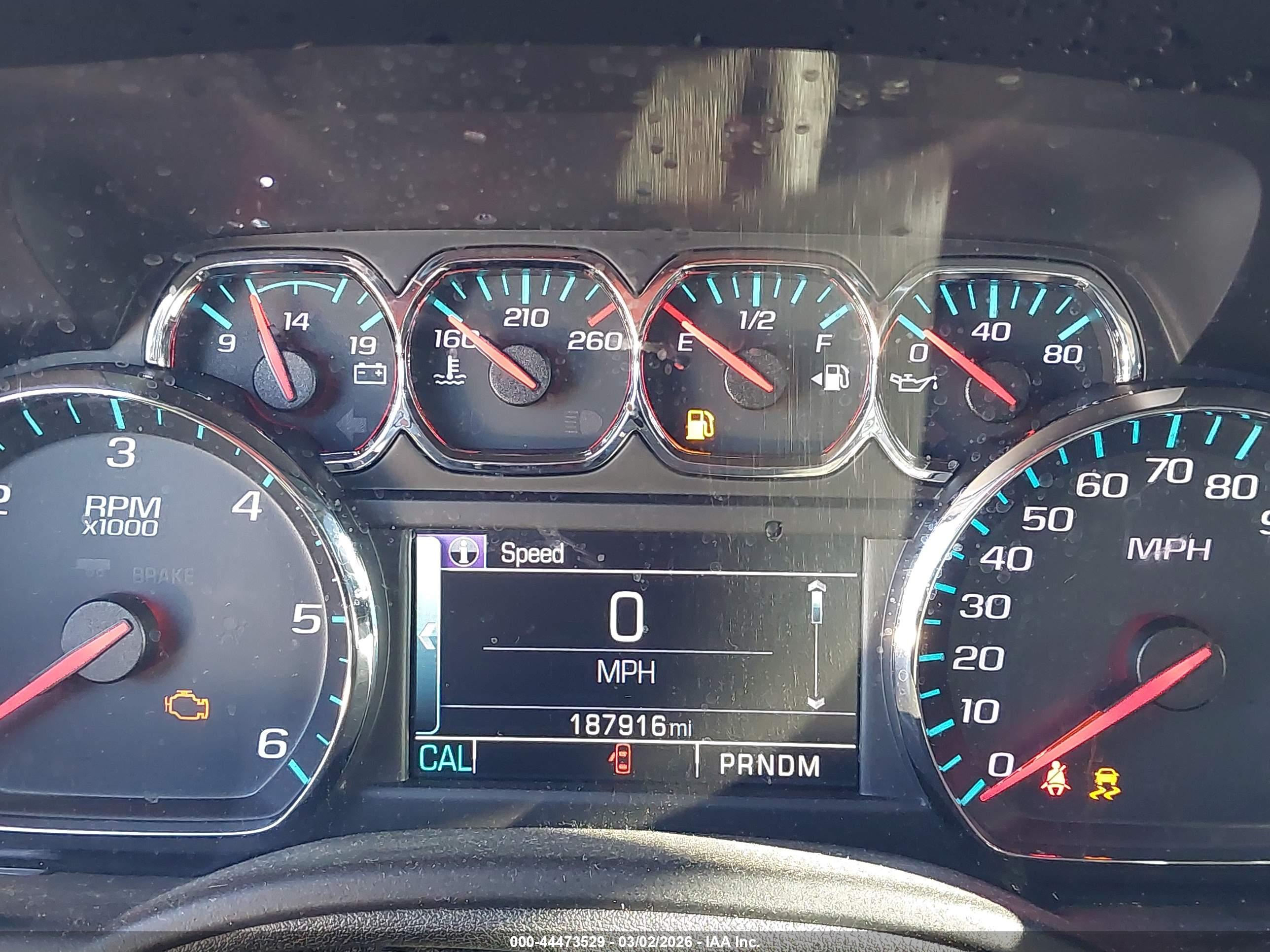 CHEVROLET SUBURBAN image 7