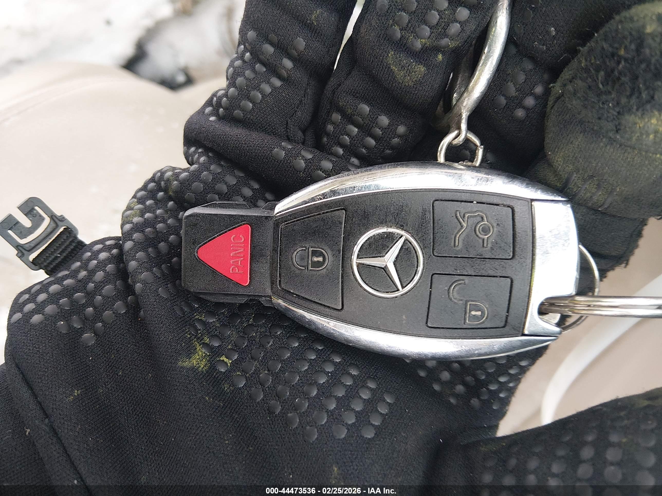MERCEDES-BENZ E image 11
