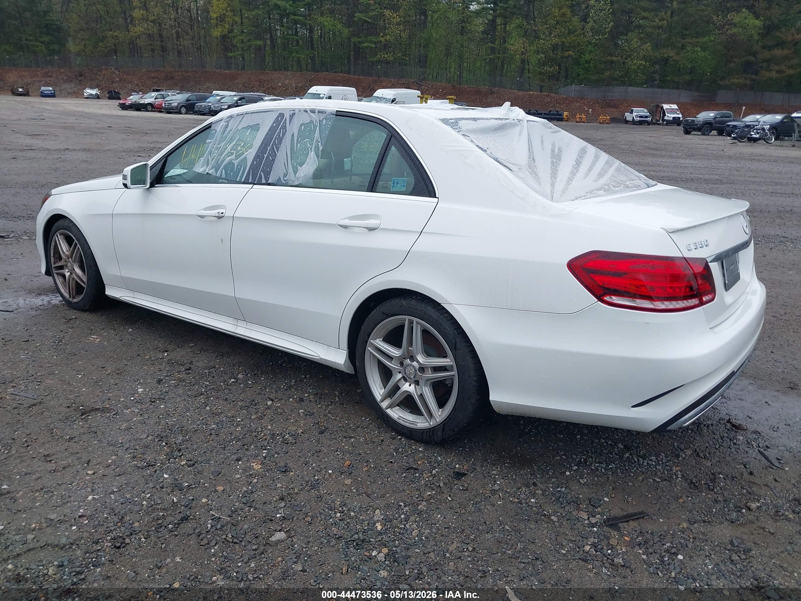 MERCEDES-BENZ E image 3