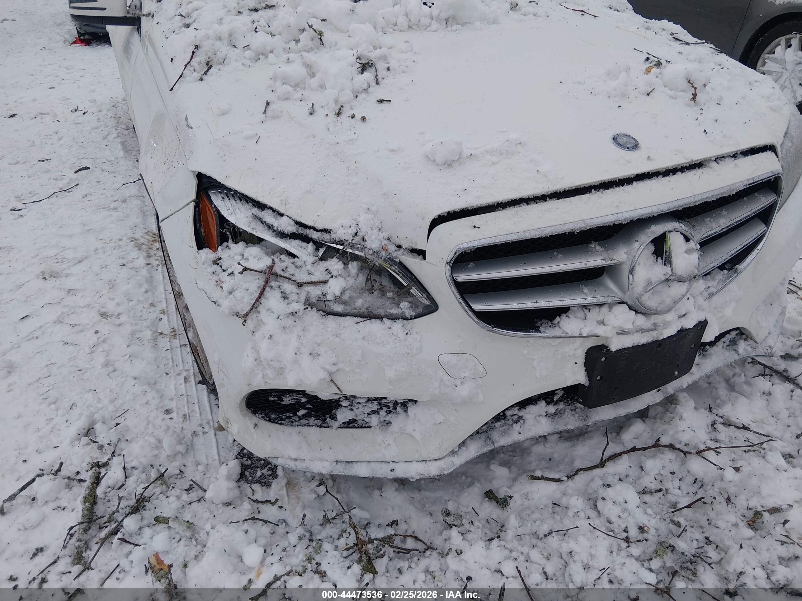MERCEDES-BENZ E image 6