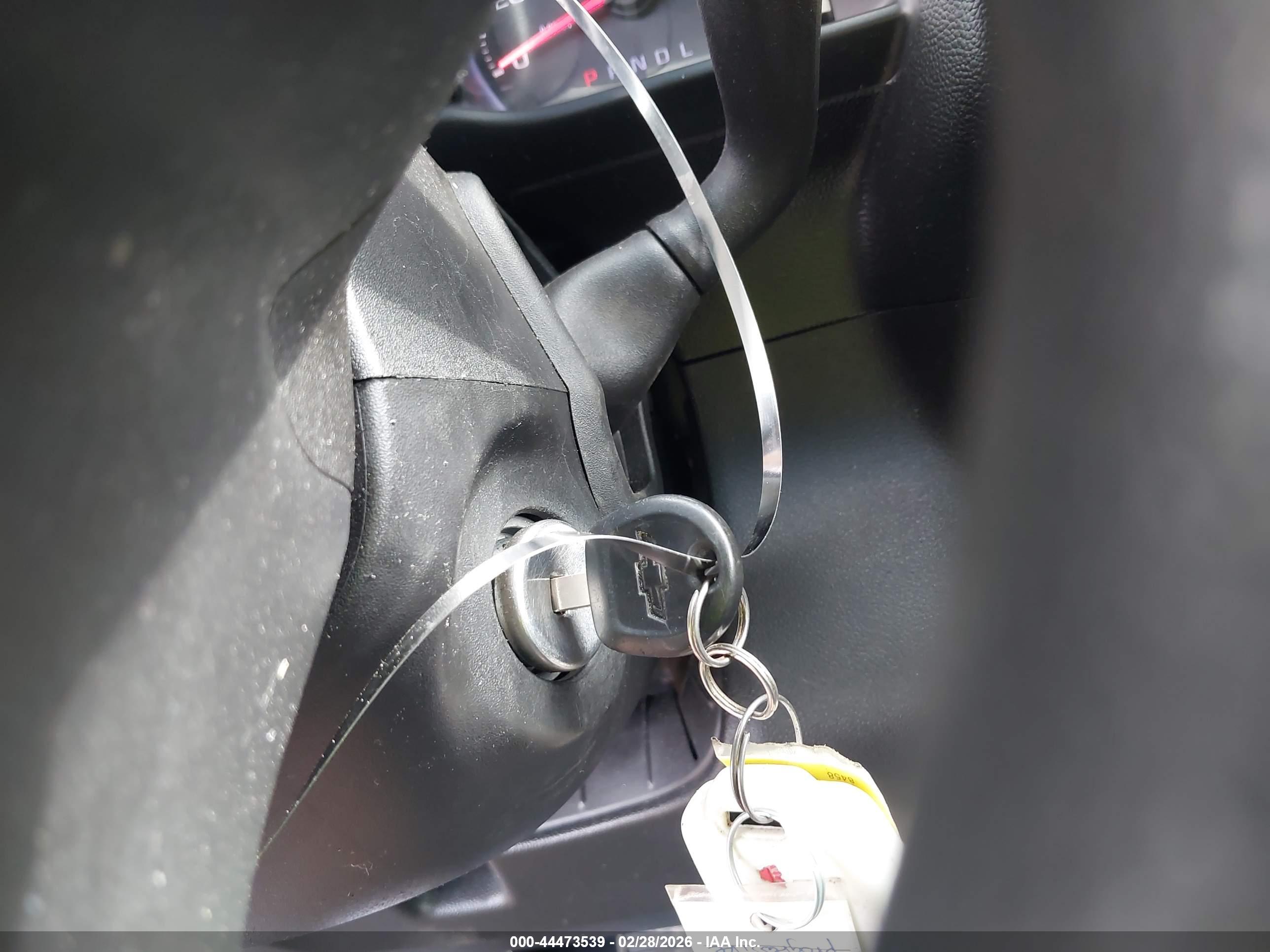 CHEVROLET SILVERADO image 11