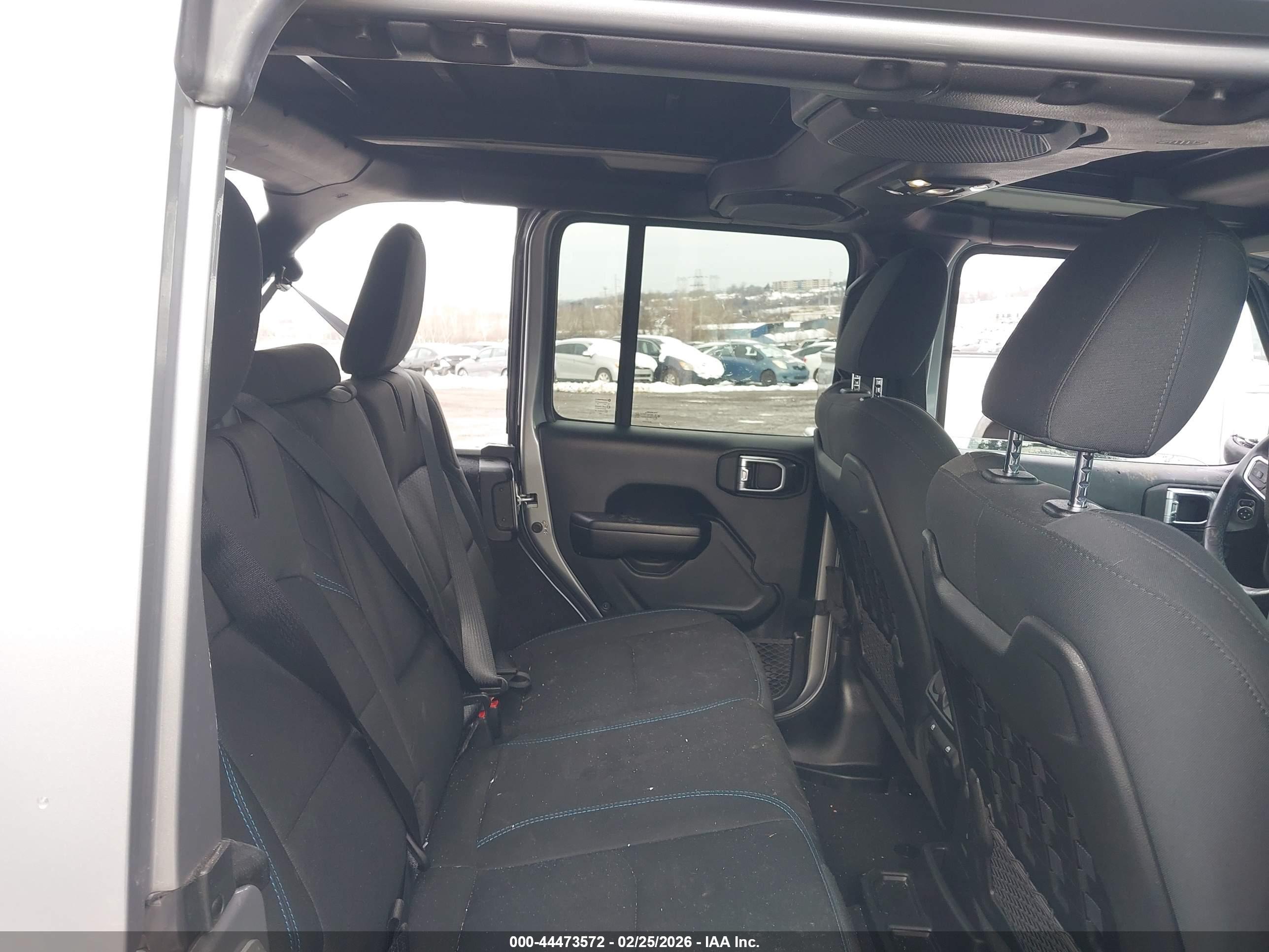 JEEP WRANGLER image 8