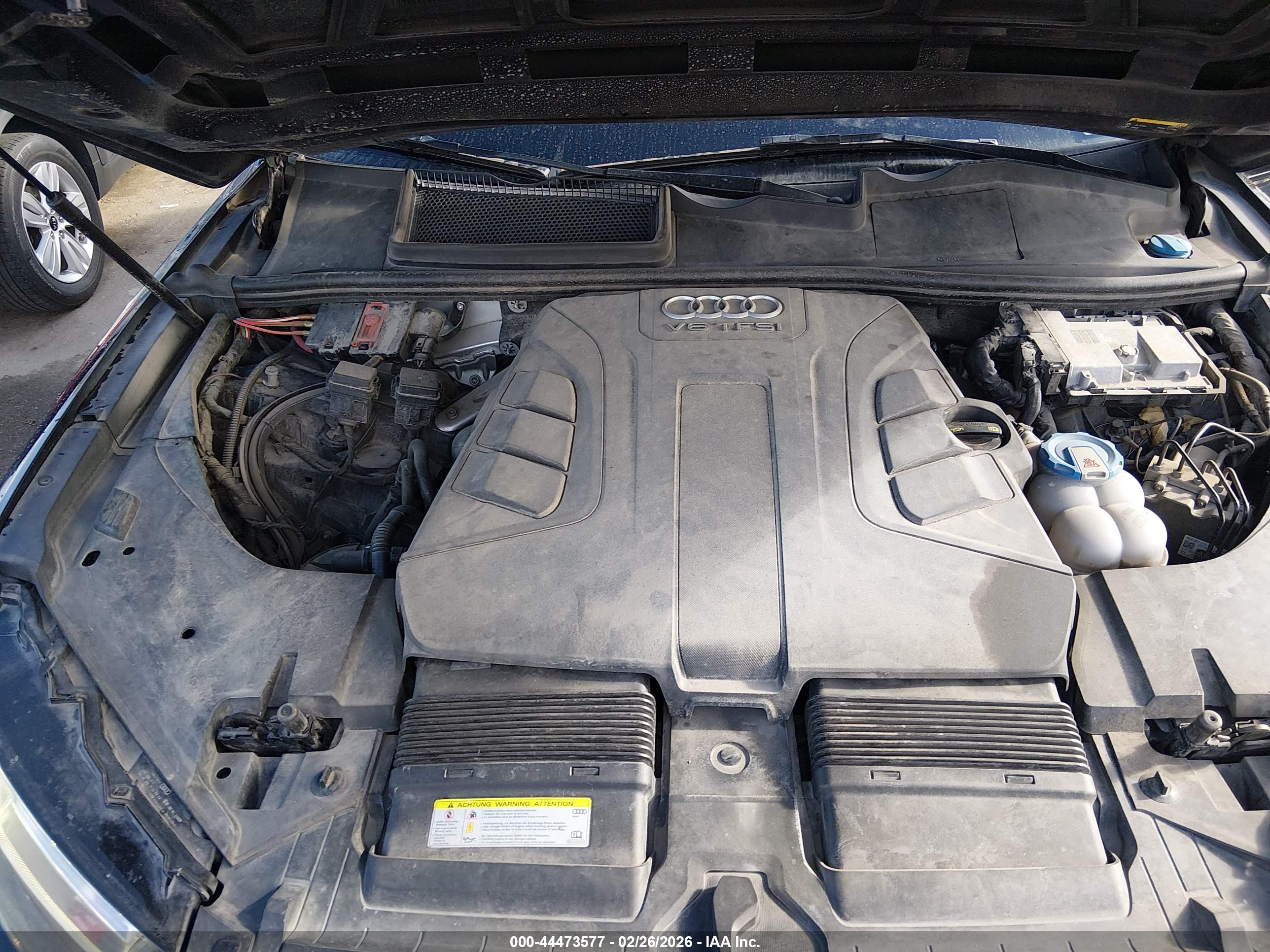 AUDI Q7 image 10