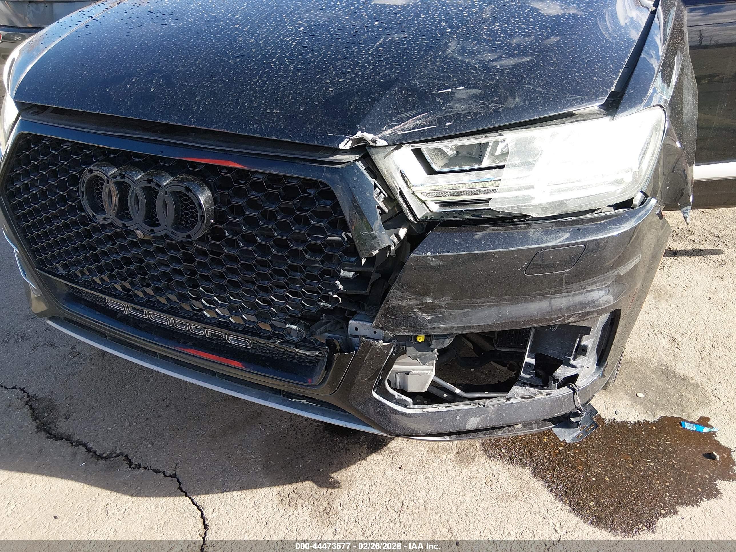 AUDI Q7 image 6