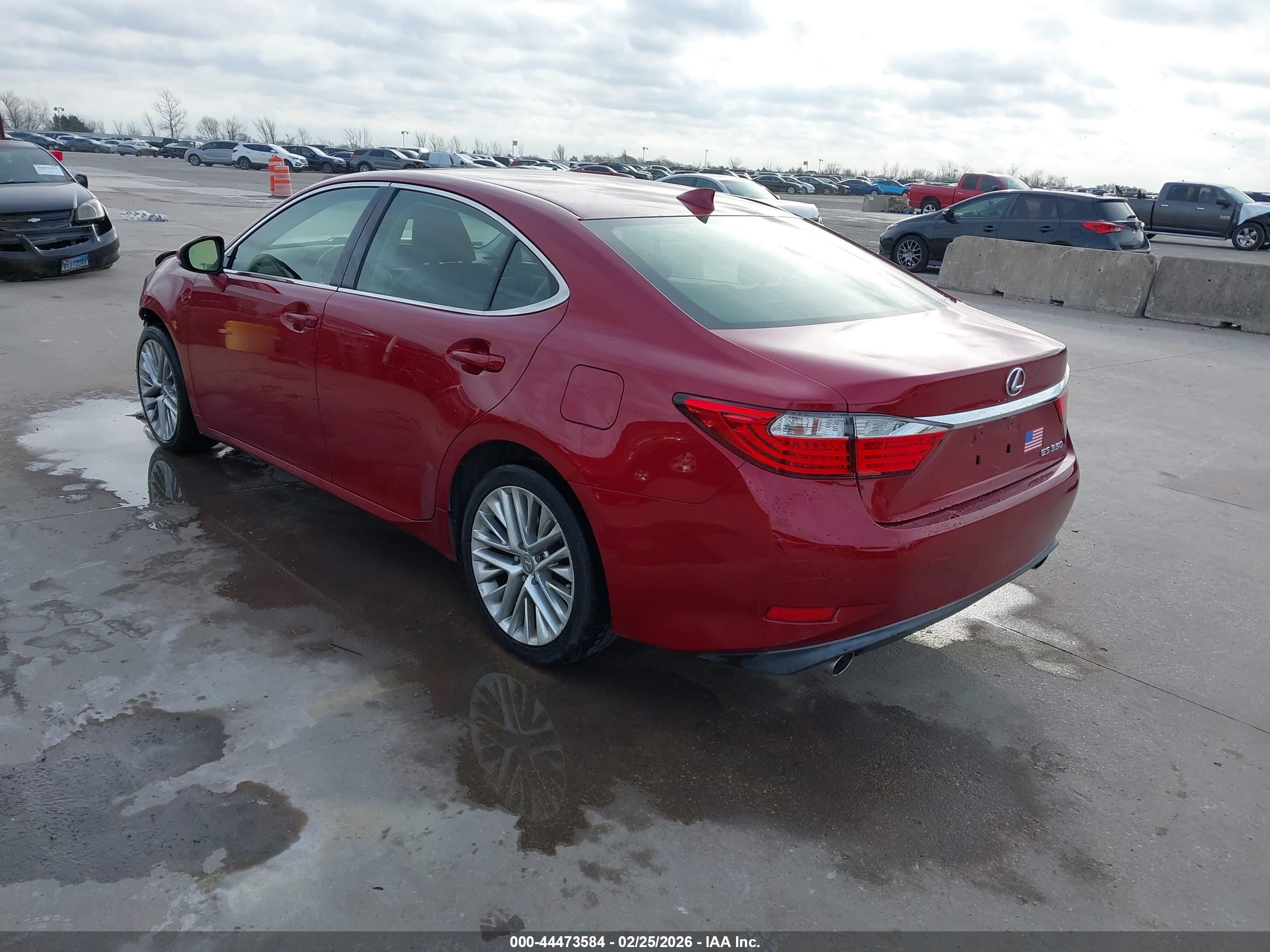 LEXUS ES image 3