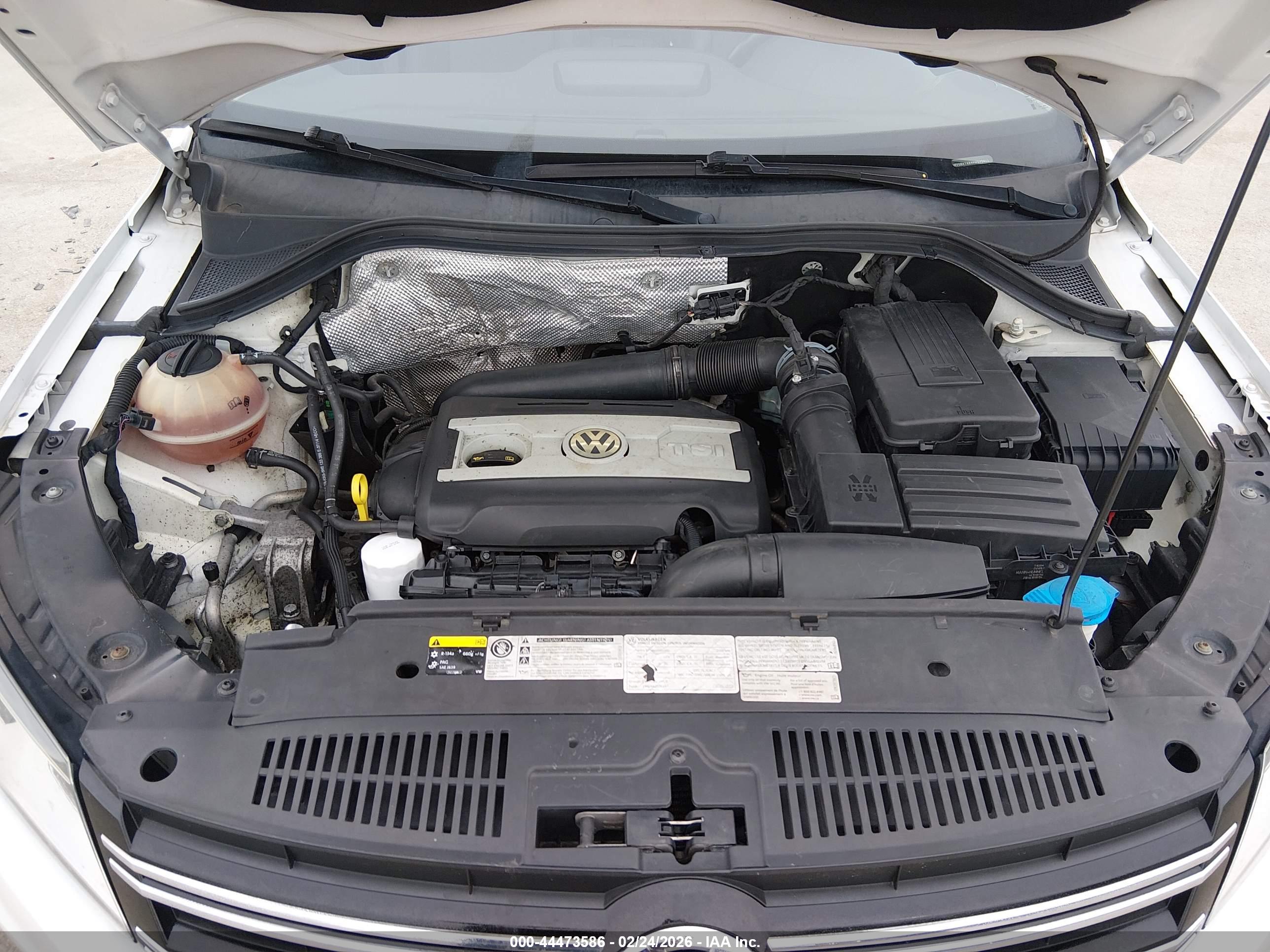VOLKSWAGEN TIGUAN image 10