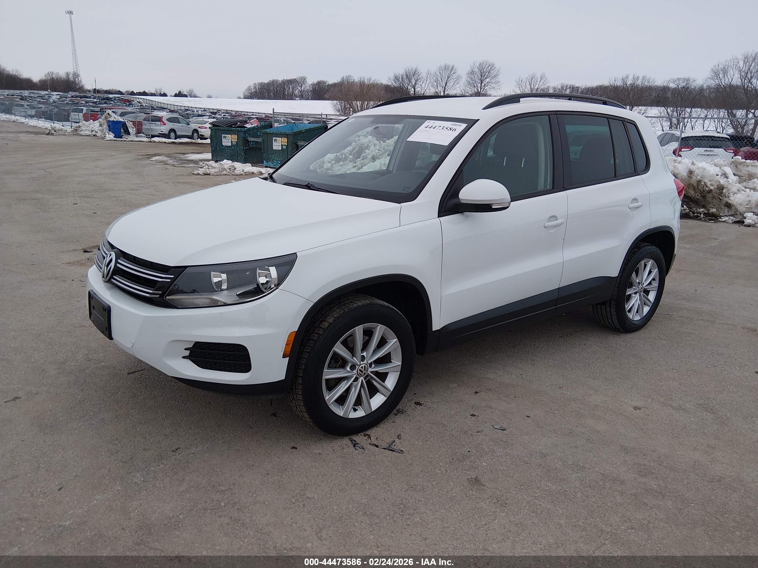 VOLKSWAGEN TIGUAN image 2