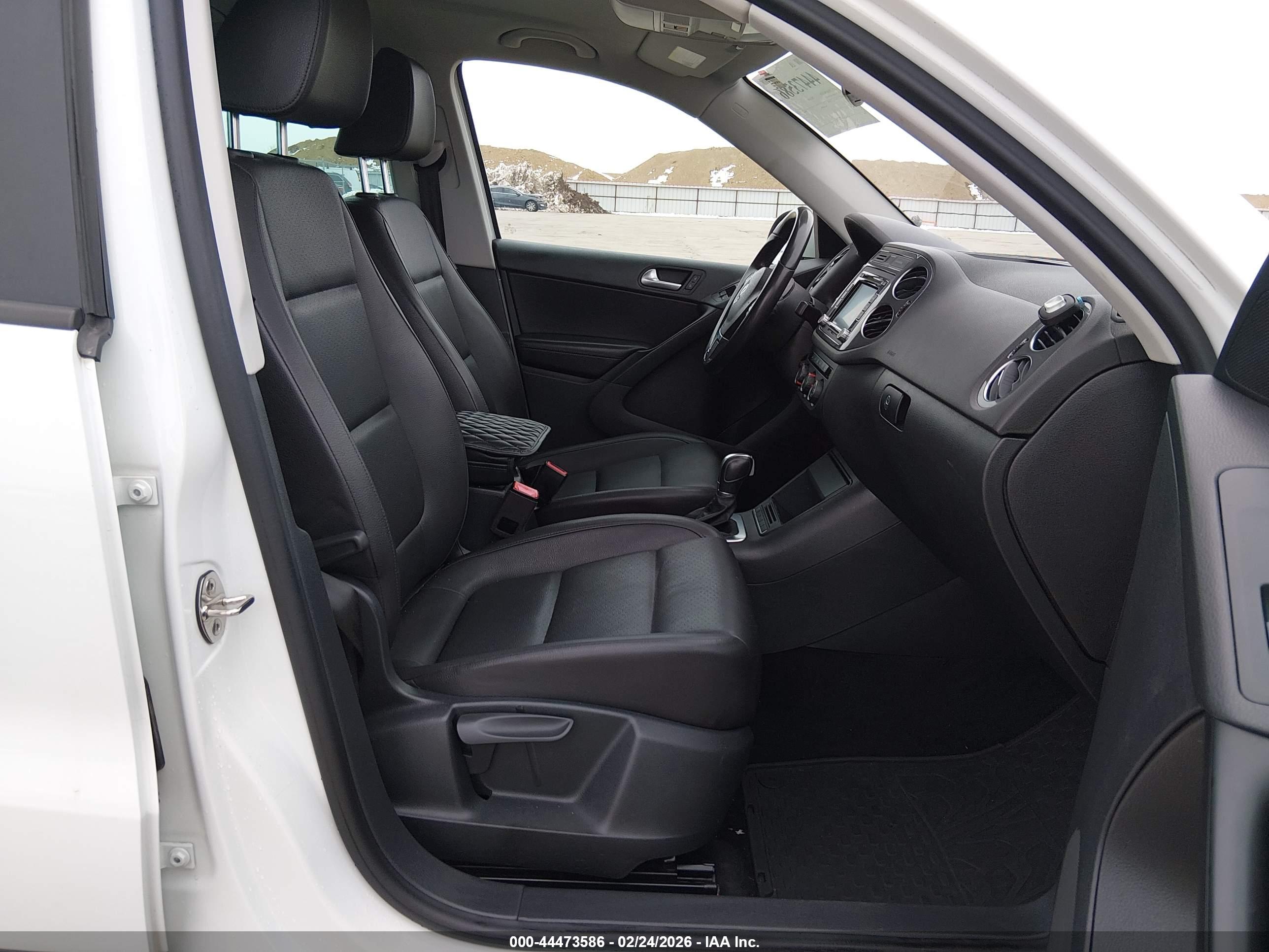 VOLKSWAGEN TIGUAN image 5
