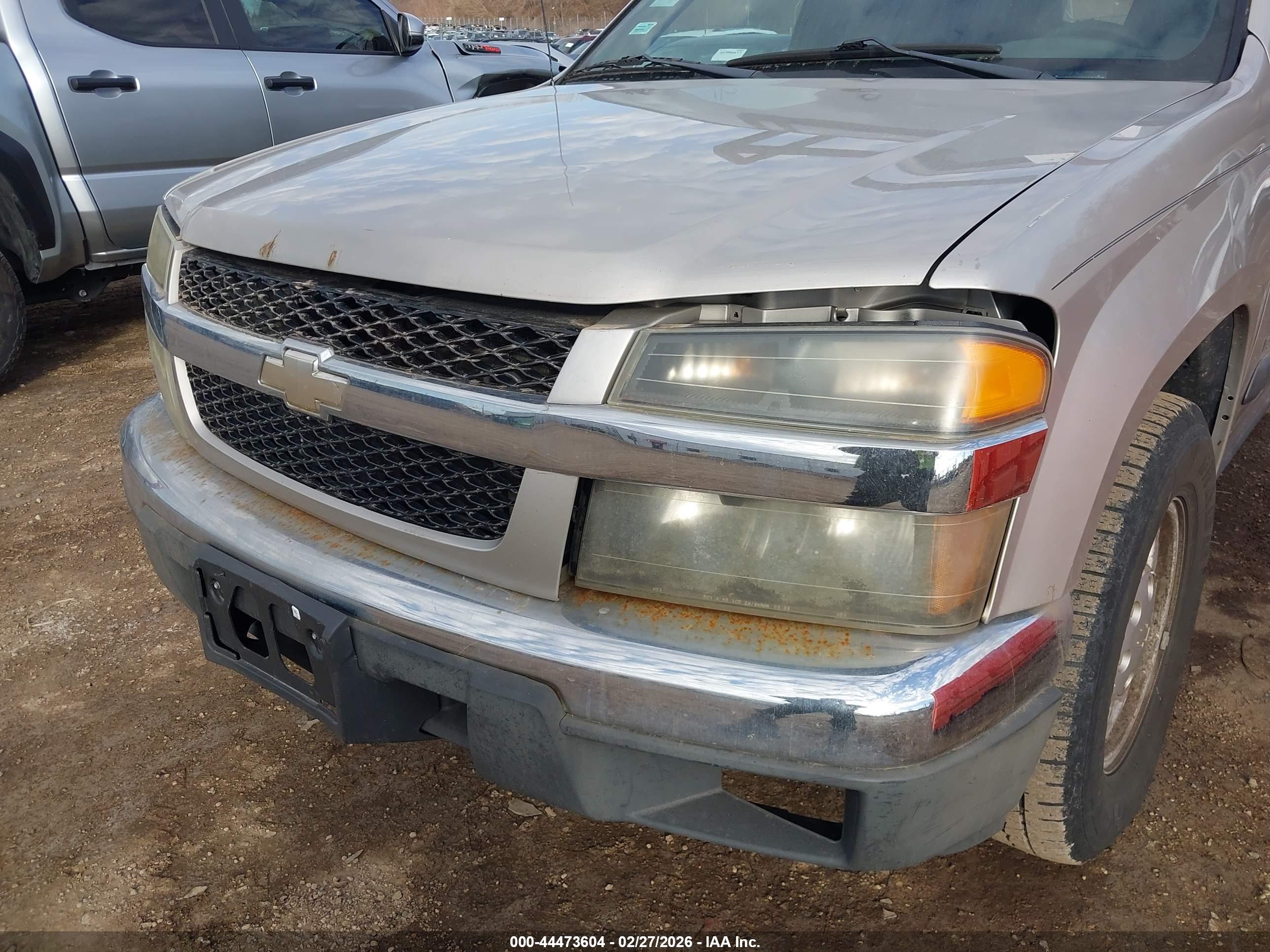 CHEVROLET COLORADO image 6