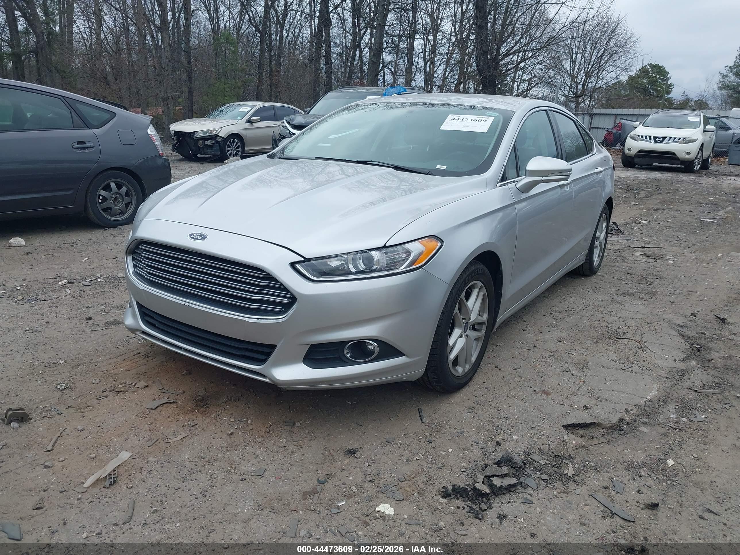 FORD FUSION image 2