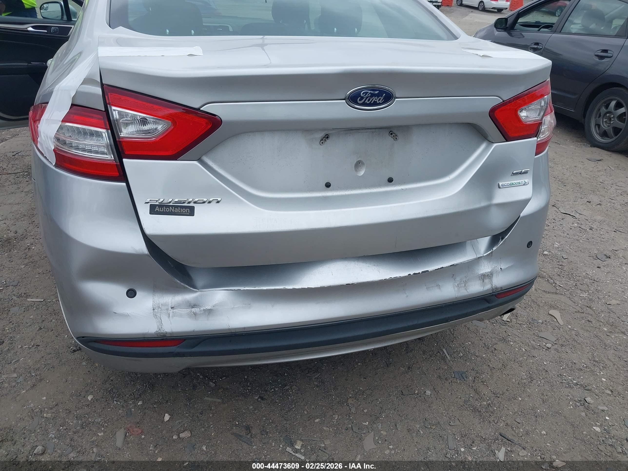 FORD FUSION image 6