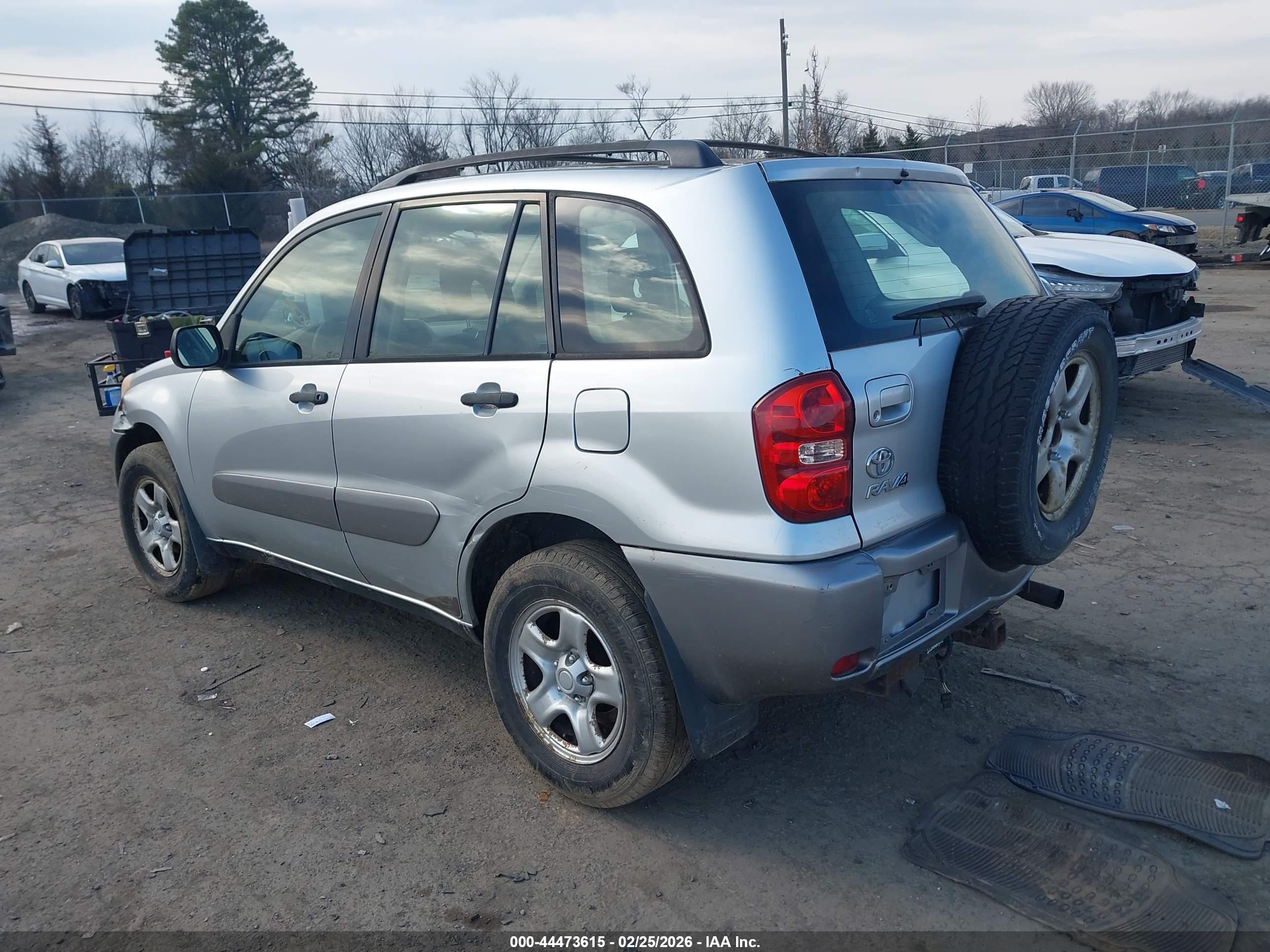 TOYOTA RAV4 image 3