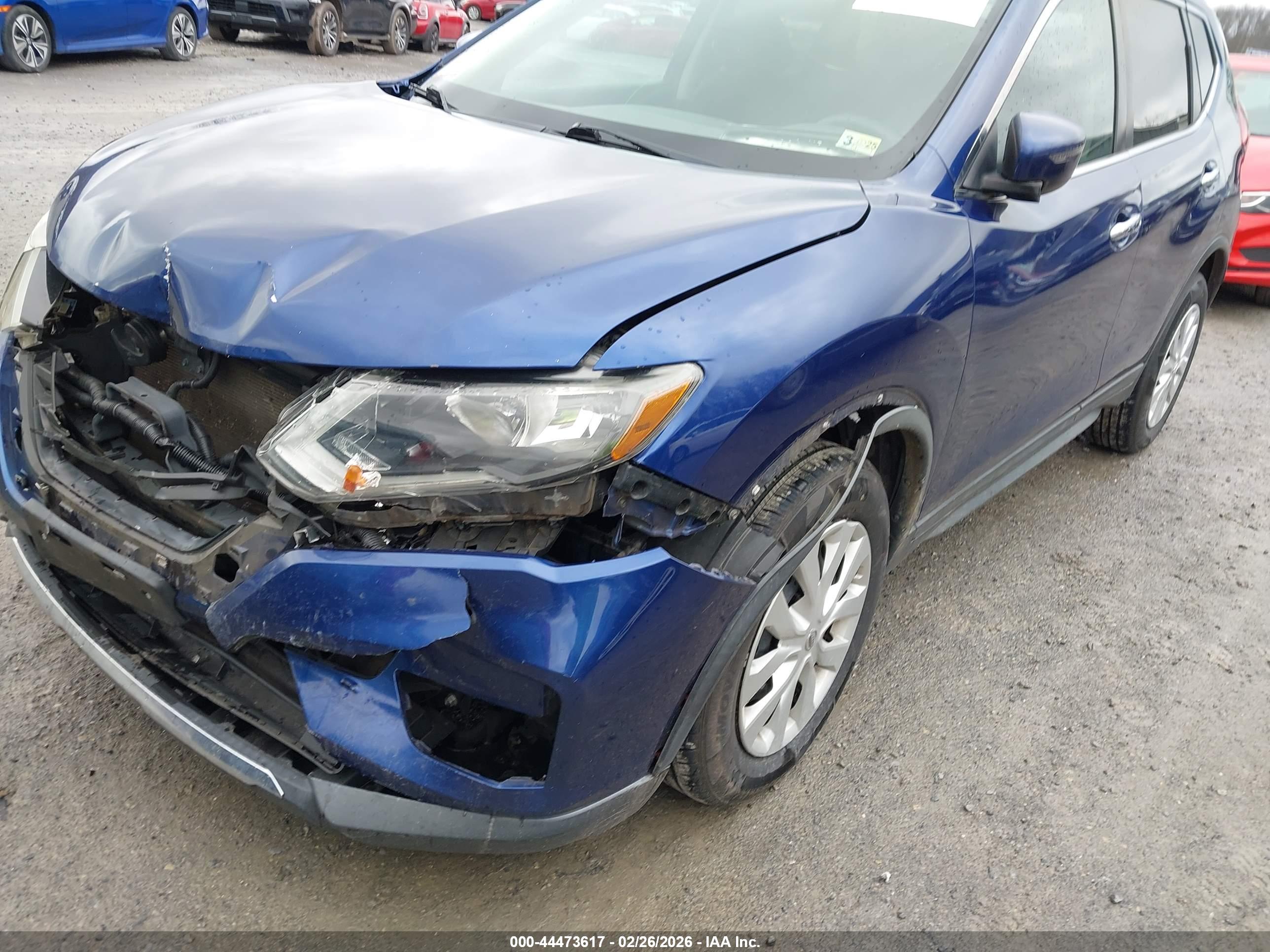 NISSAN ROGUE image 6