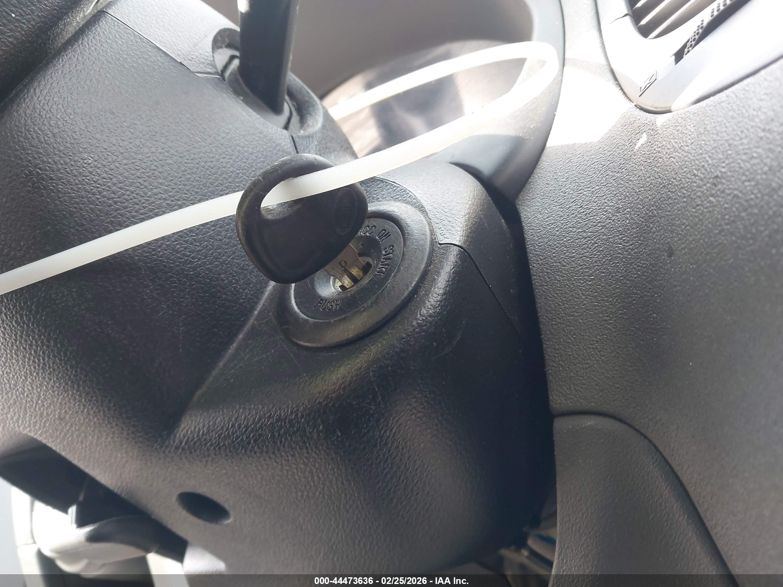 KIA RIO image 11