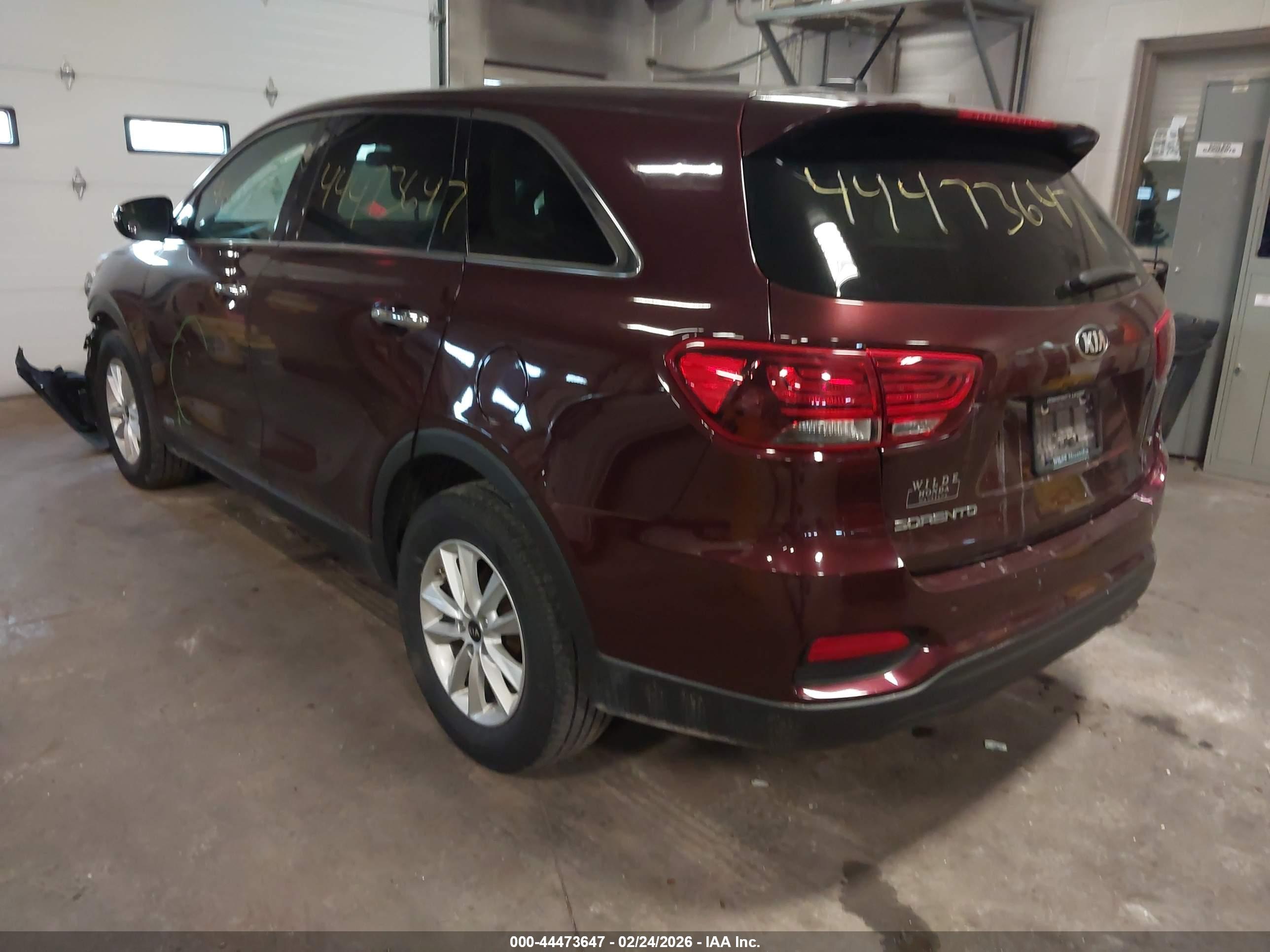 KIA SORENTO image 3