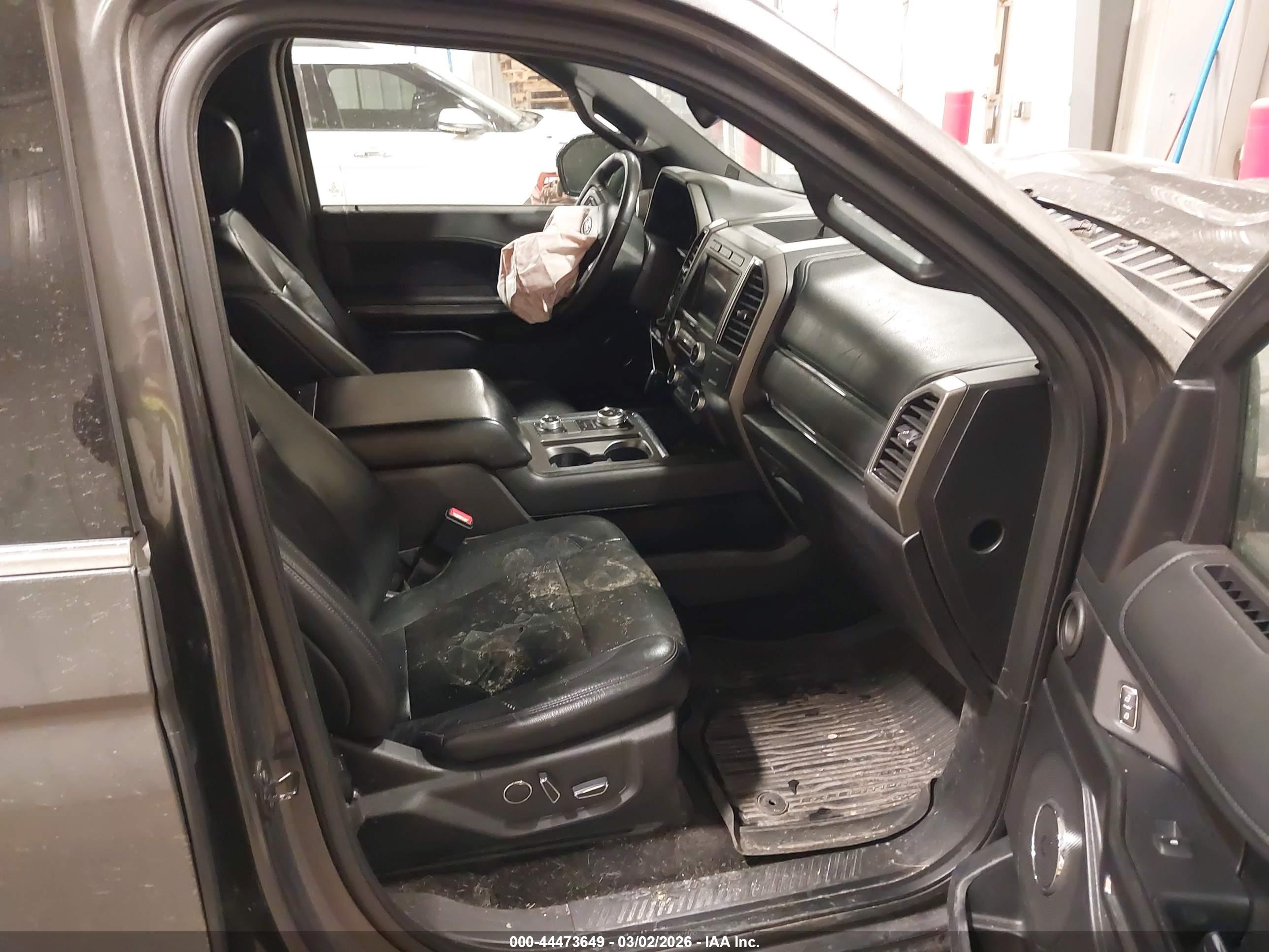 FORD EXPEDITION image 5