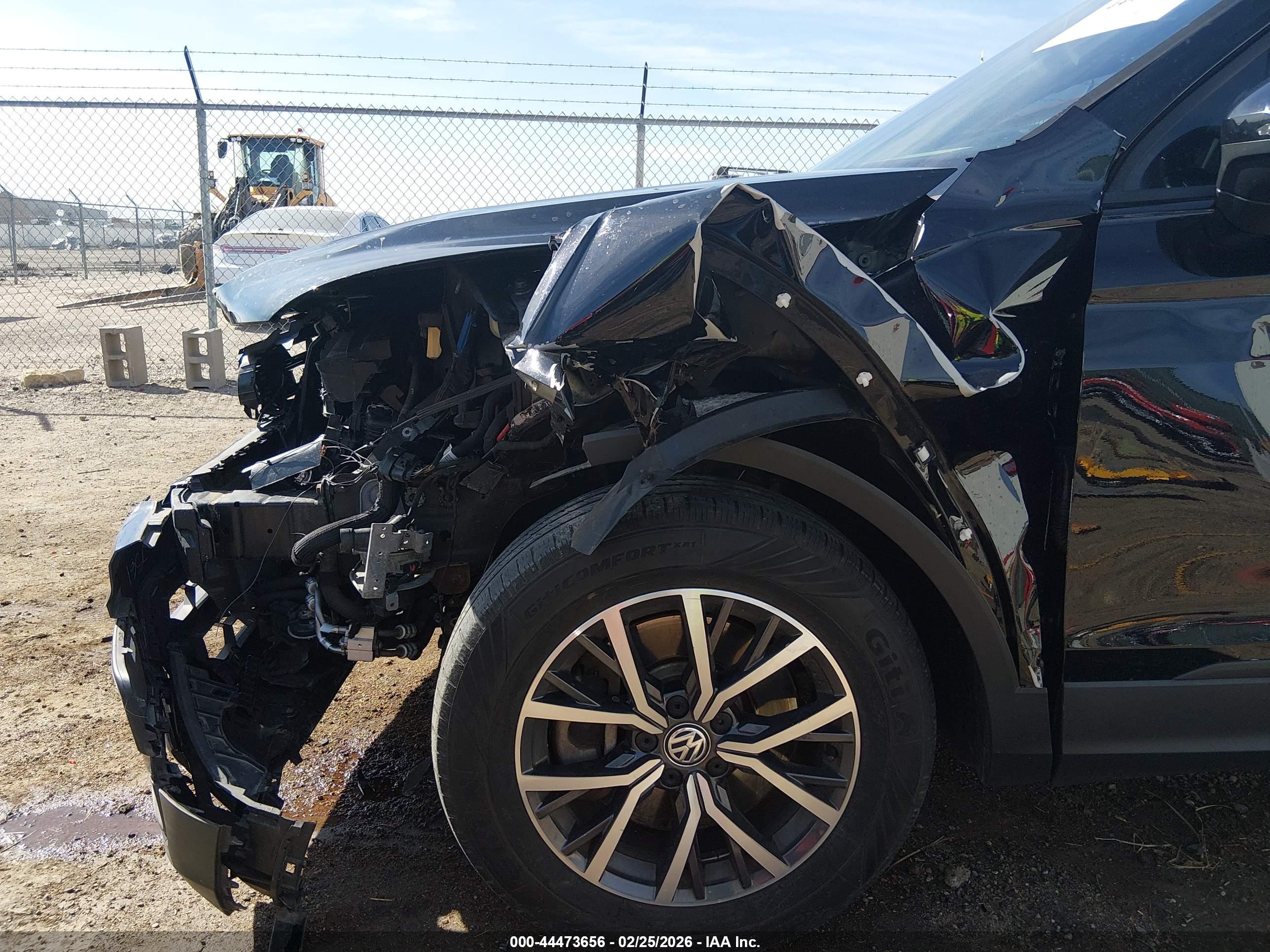 VOLKSWAGEN TIGUAN image 6