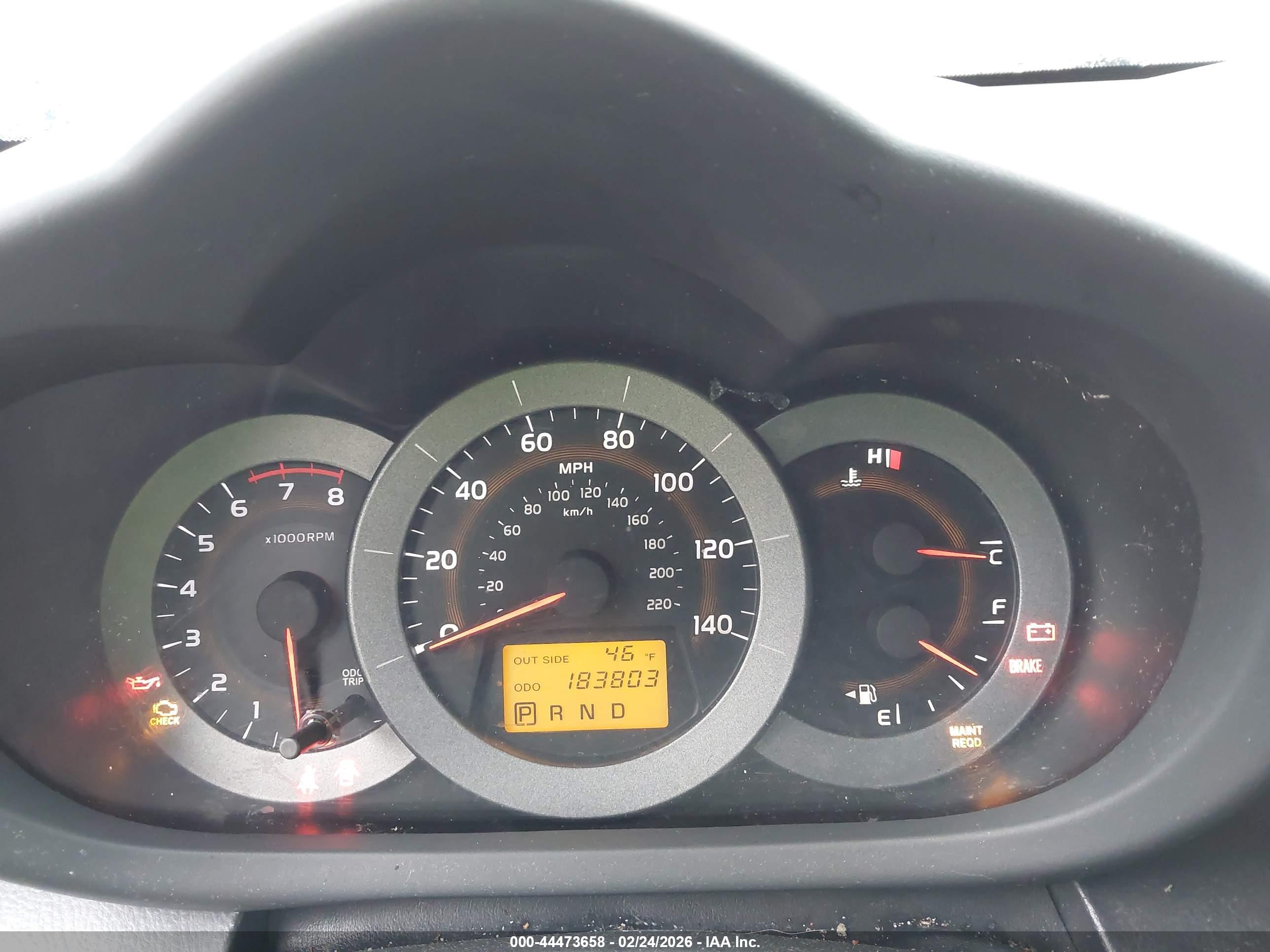 TOYOTA RAV4 image 7