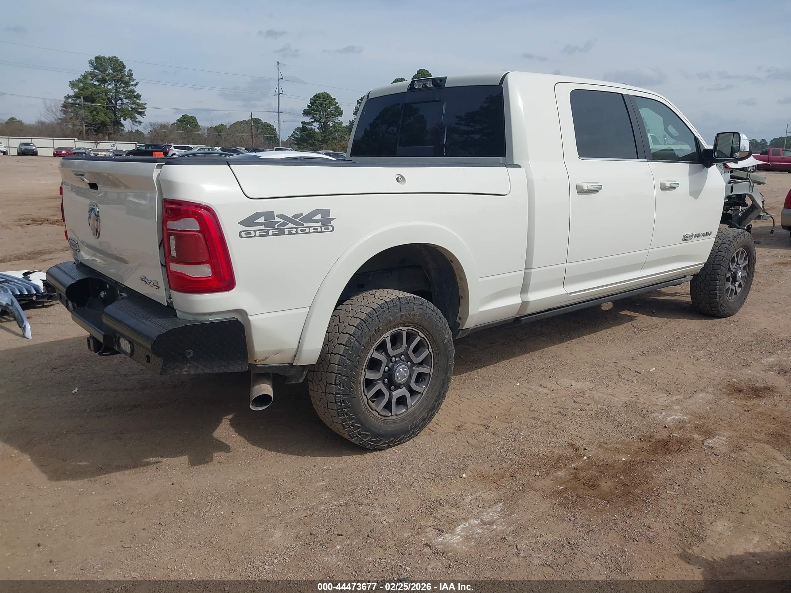 RAM 2500 image 4