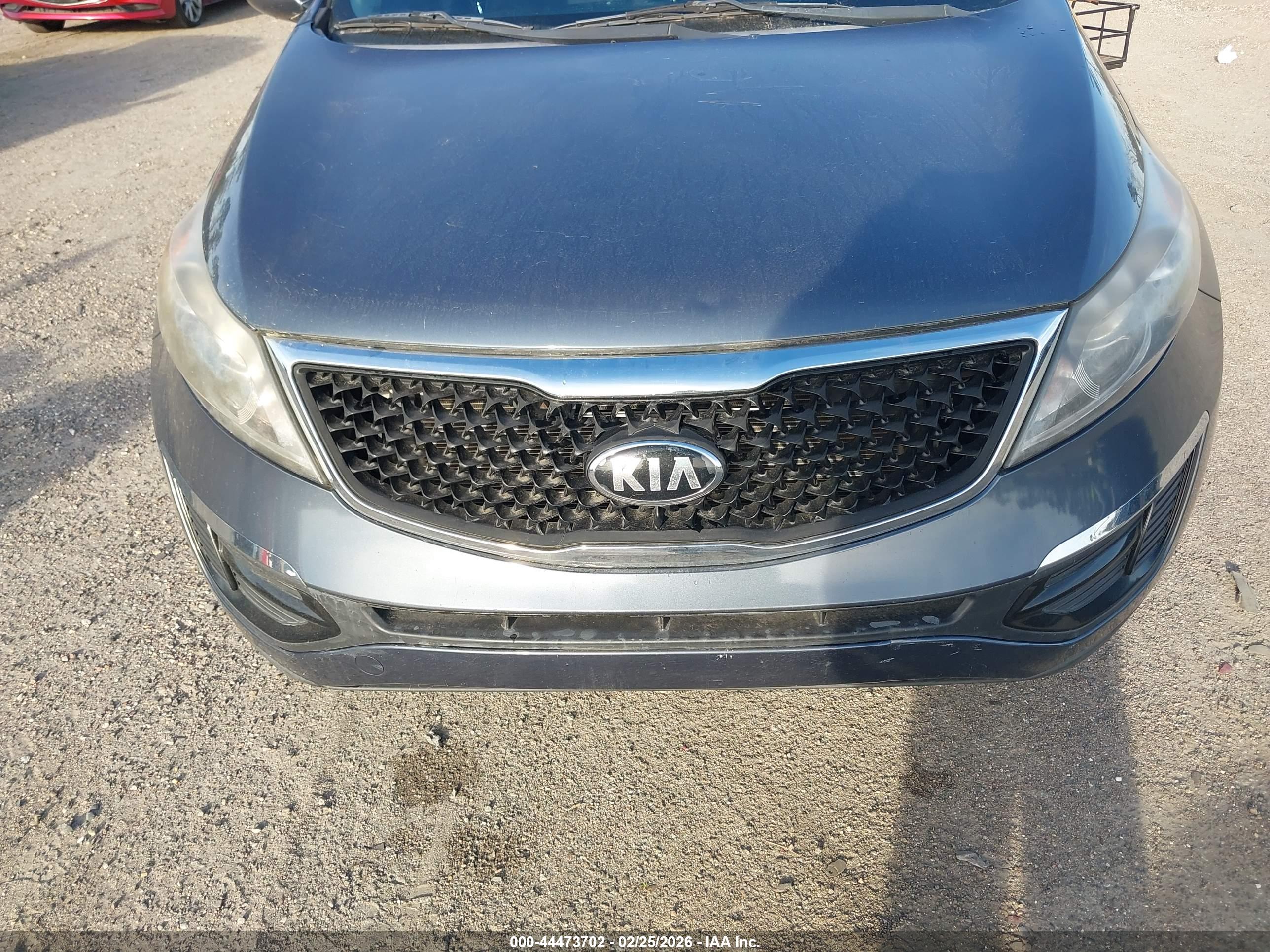 KIA SPORTAGE image 6