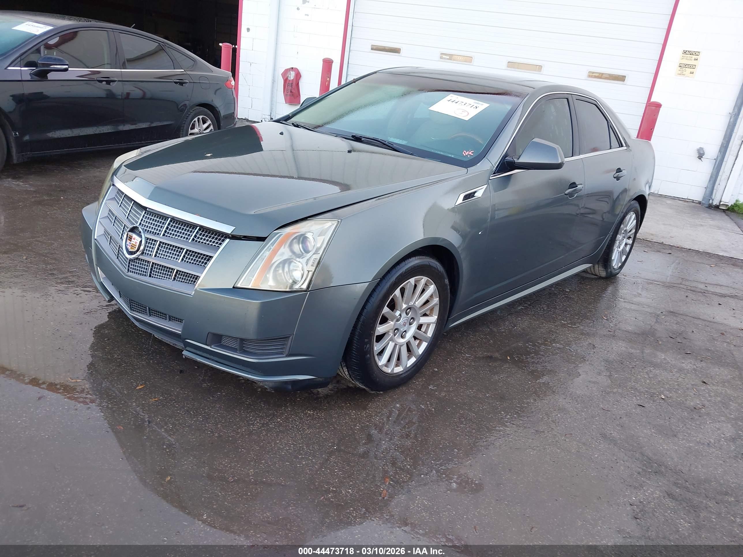 CADILLAC CTS image 2