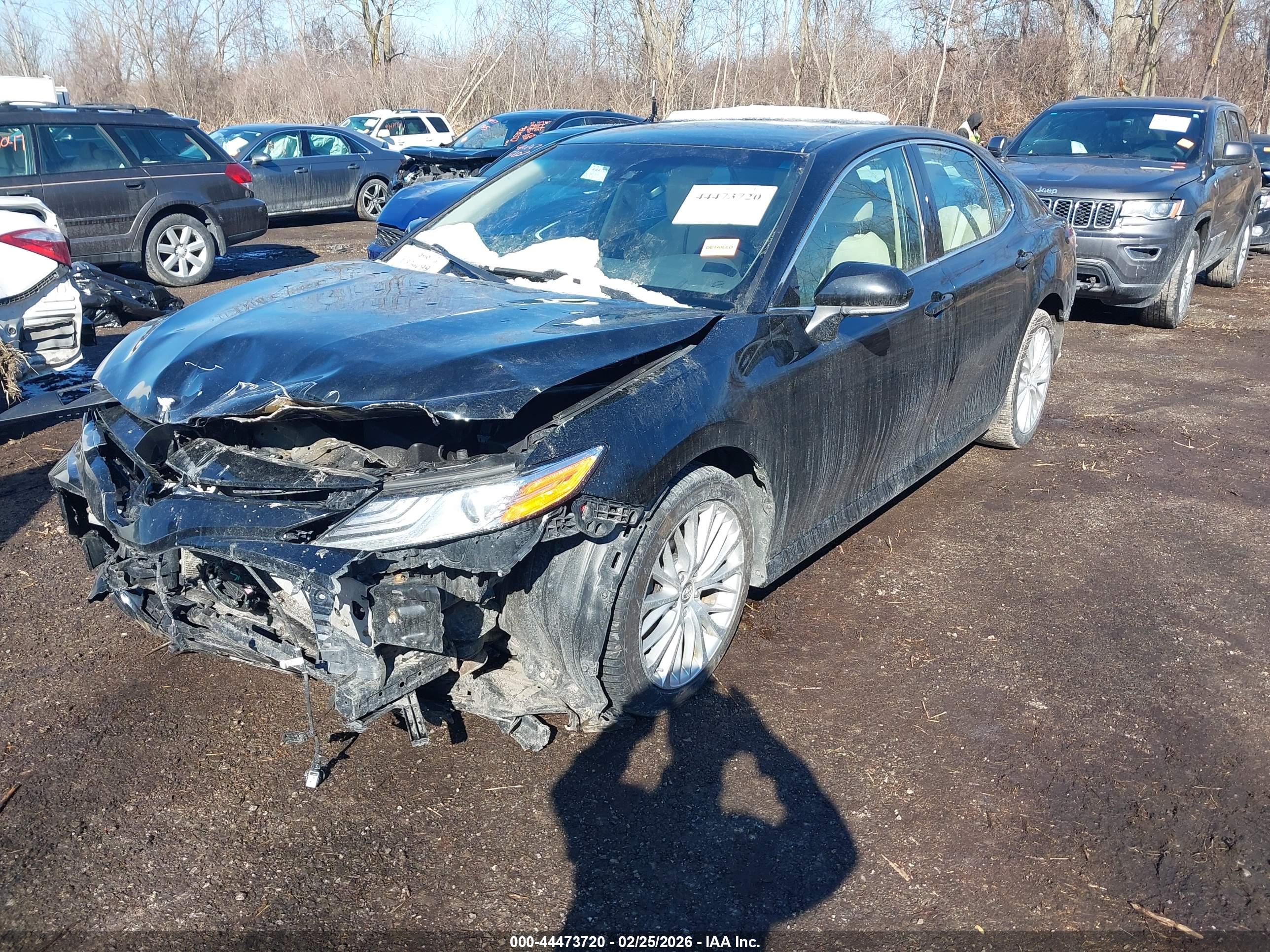 TOYOTA CAMRY image 2