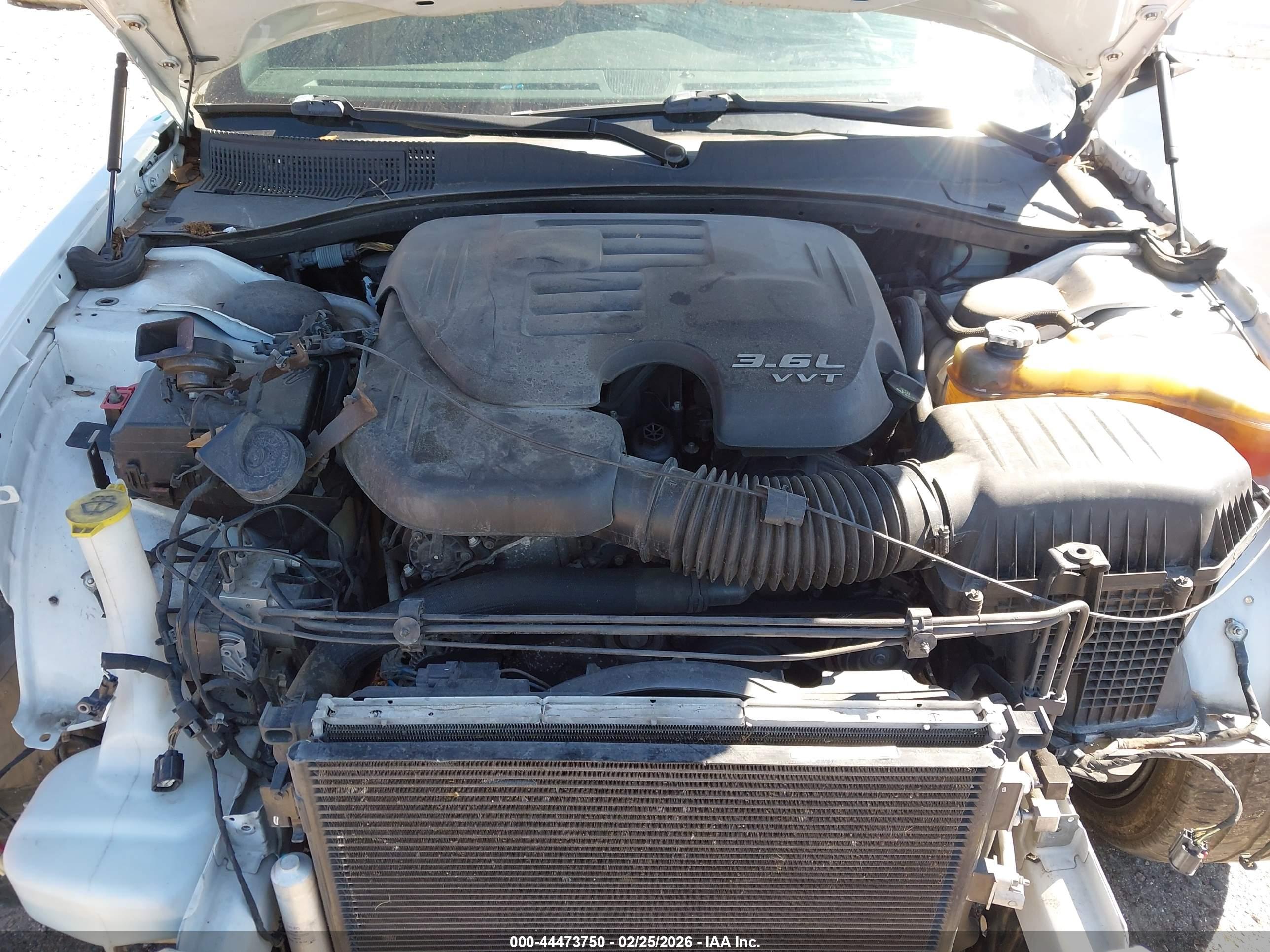 CHRYSLER 300 image 10