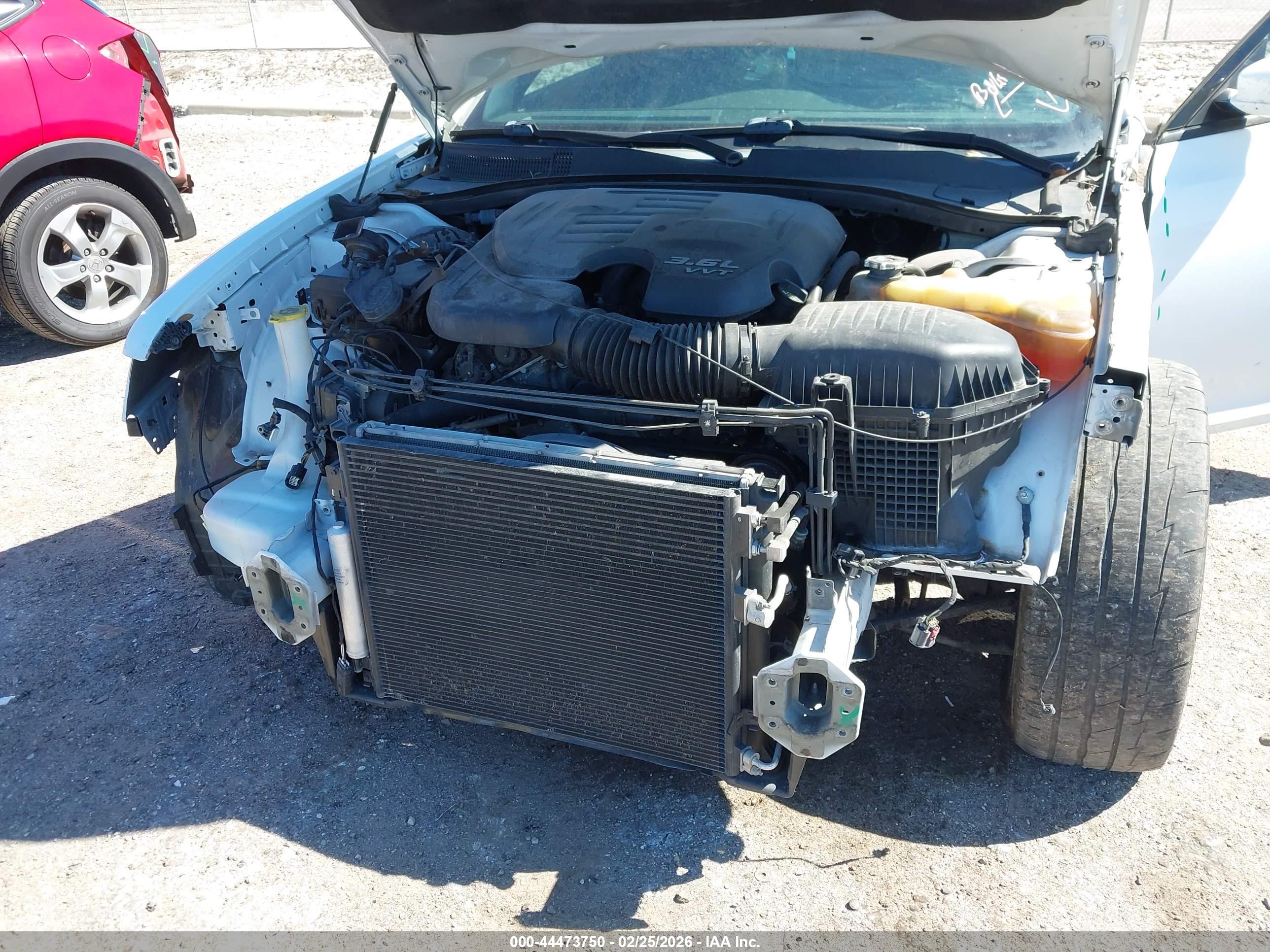CHRYSLER 300 image 6