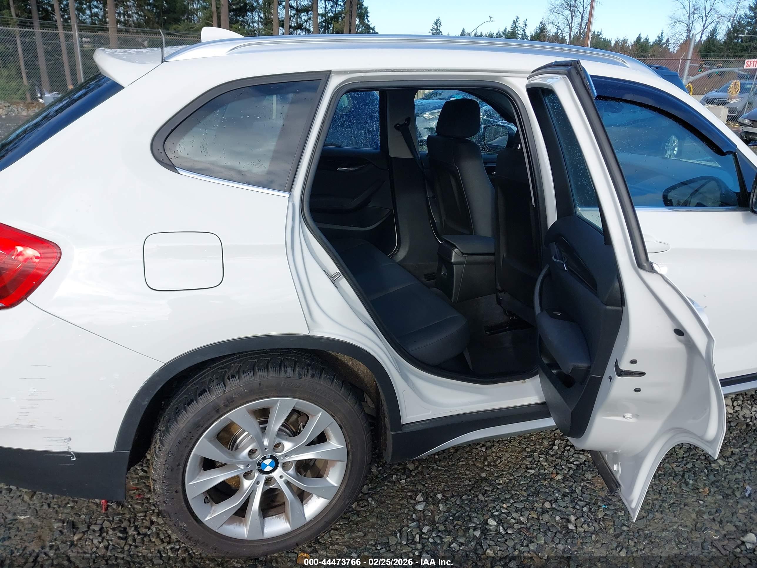 BMW X1 image 8