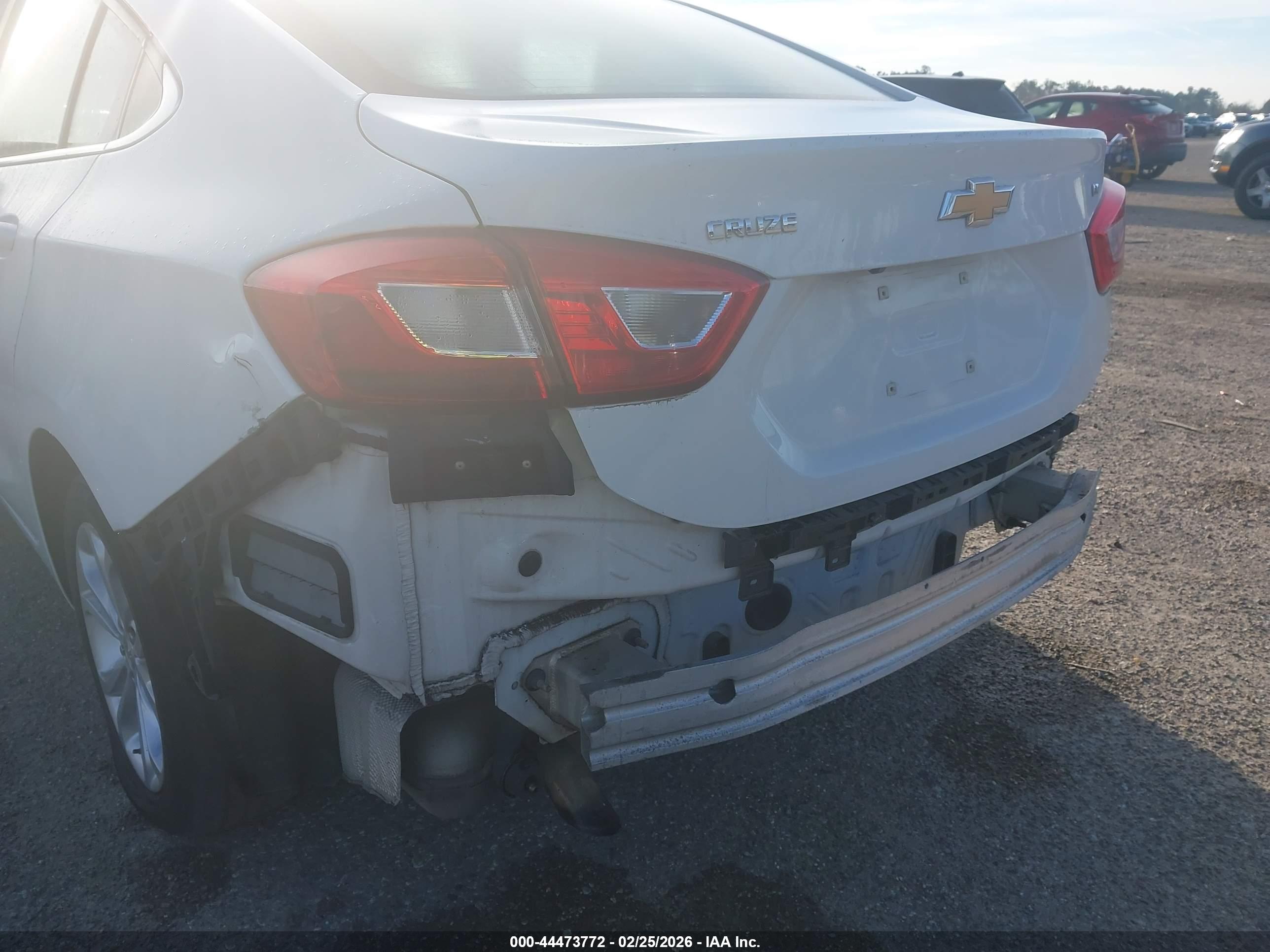 CHEVROLET CRUZE image 6