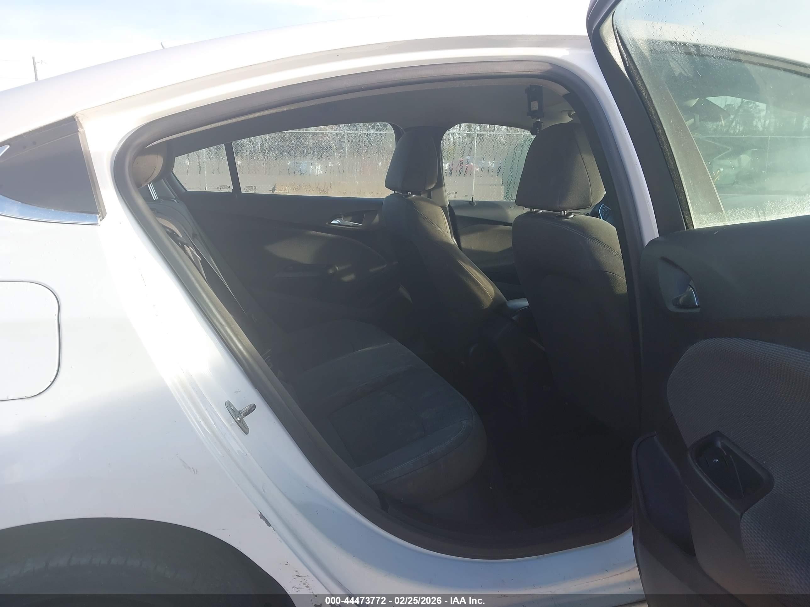 CHEVROLET CRUZE image 8