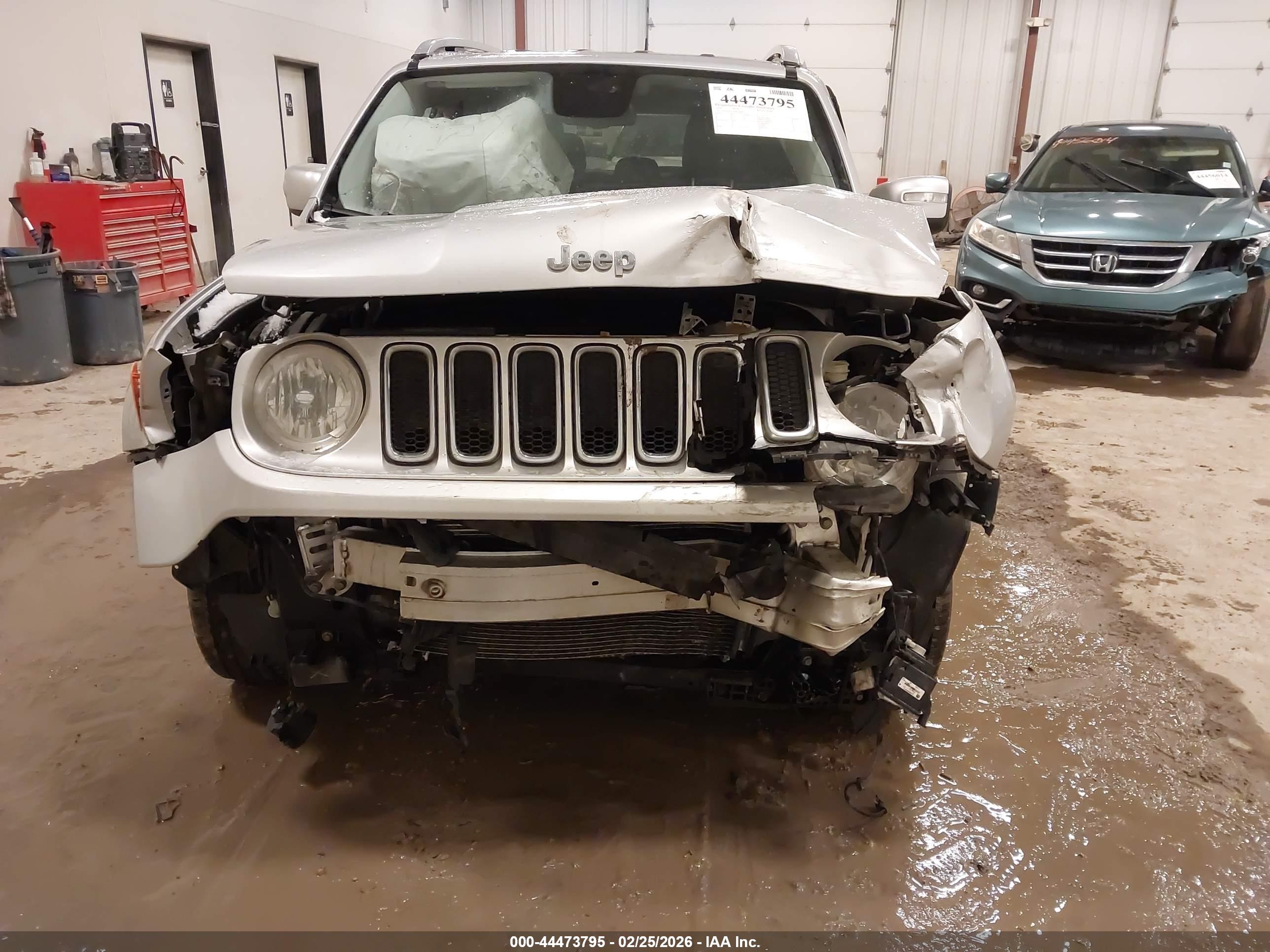 JEEP RENEGADE image 6