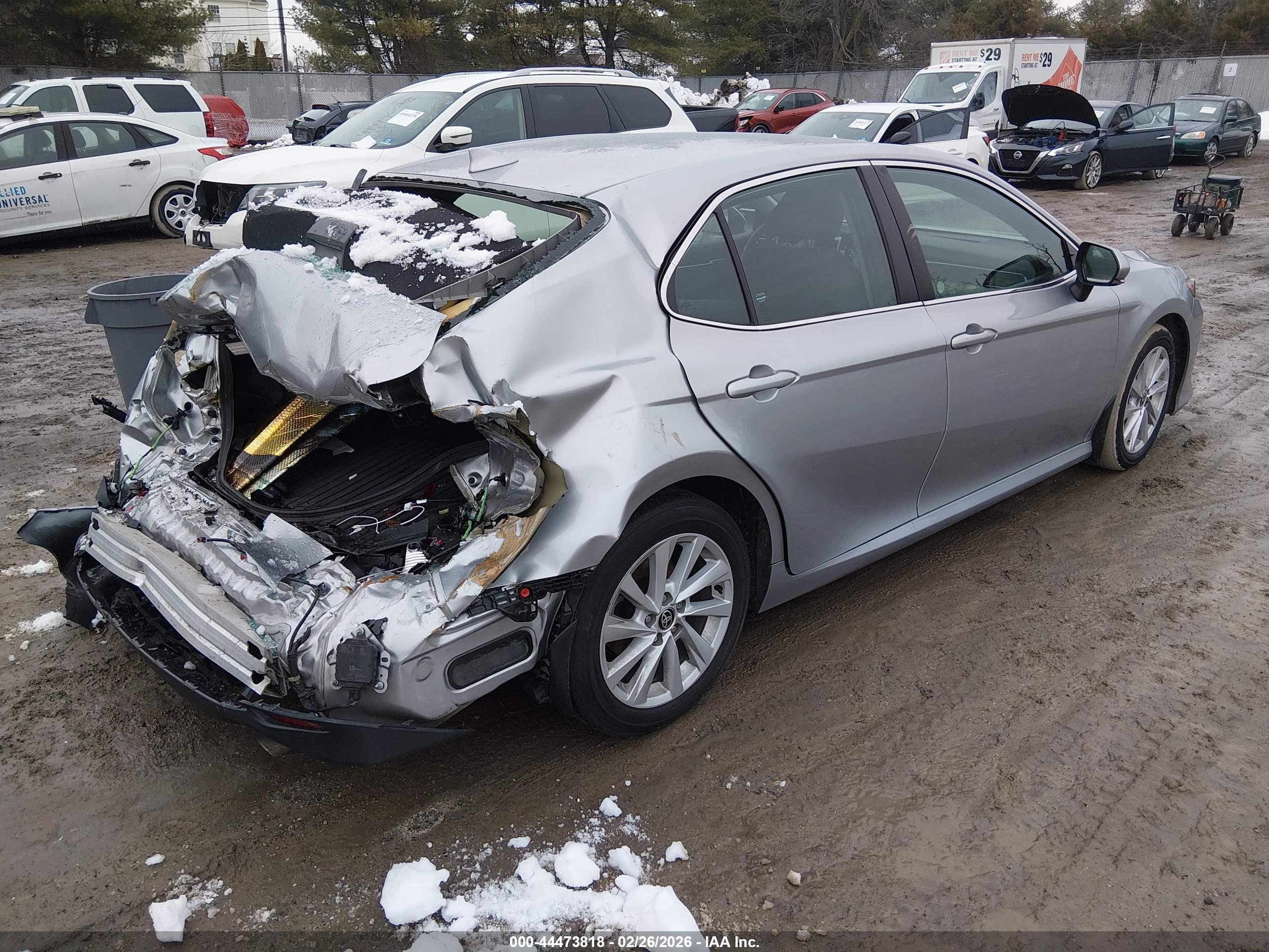 TOYOTA CAMRY image 4