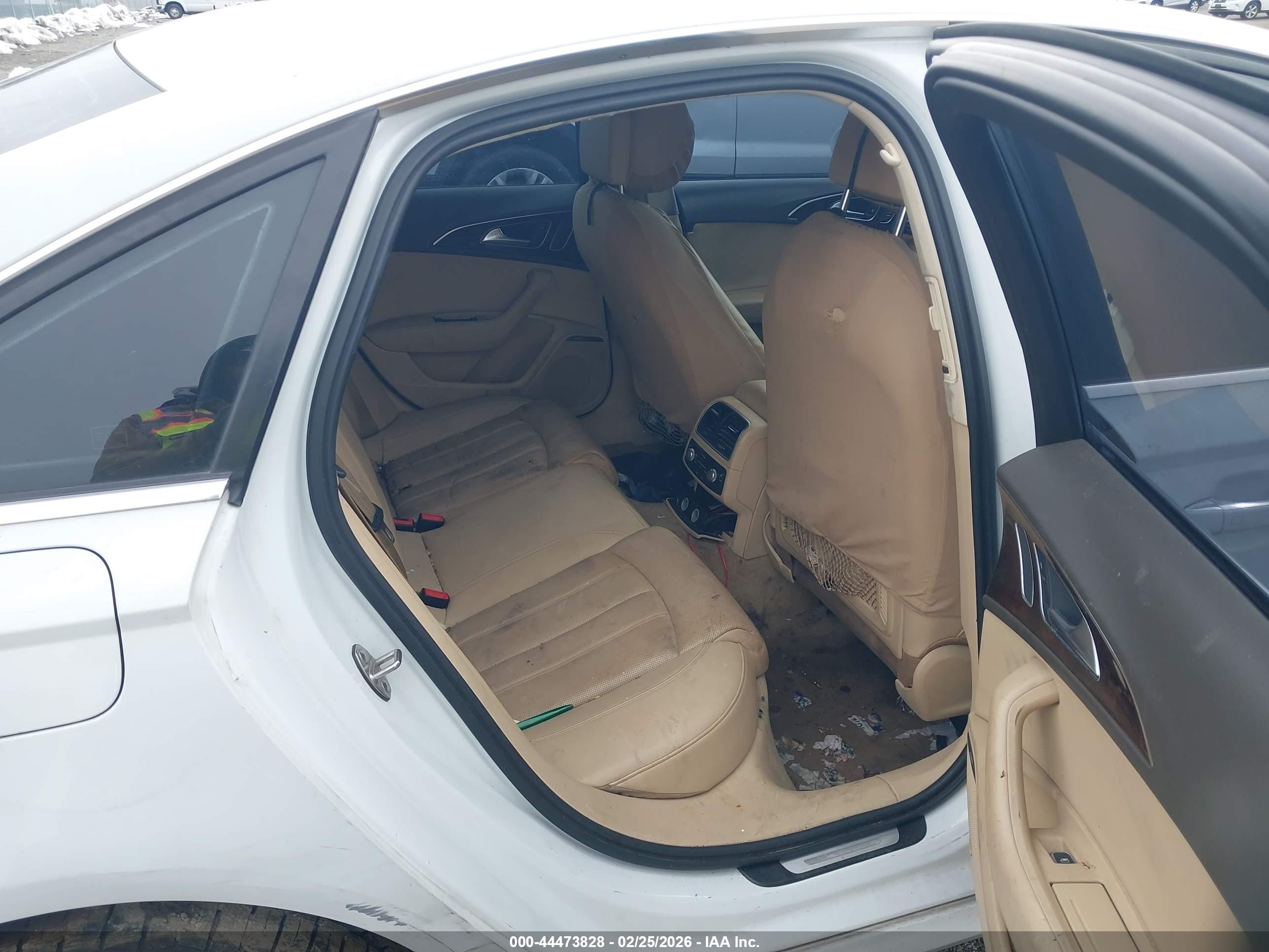 AUDI A6 image 8