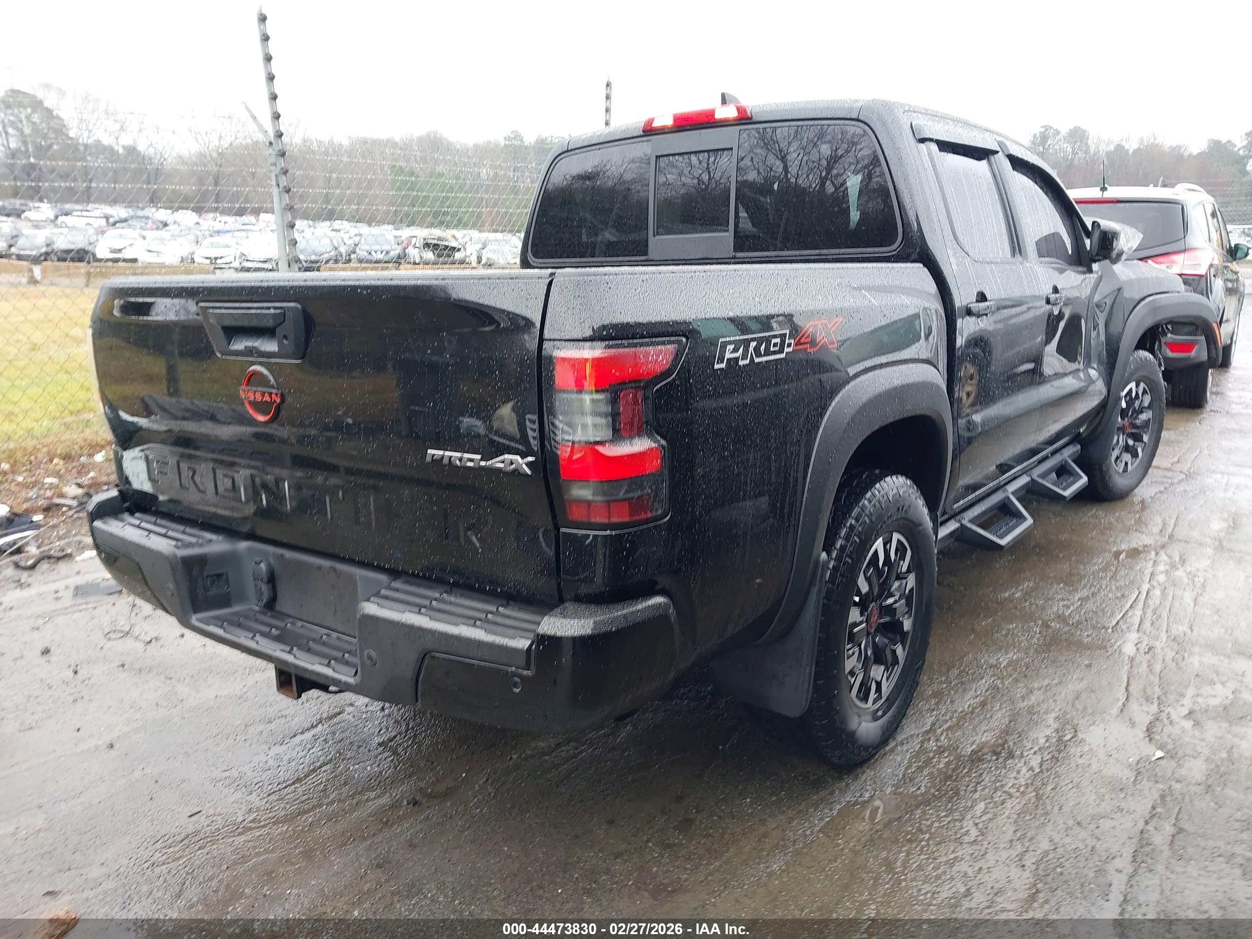 NISSAN FRONTIER image 4
