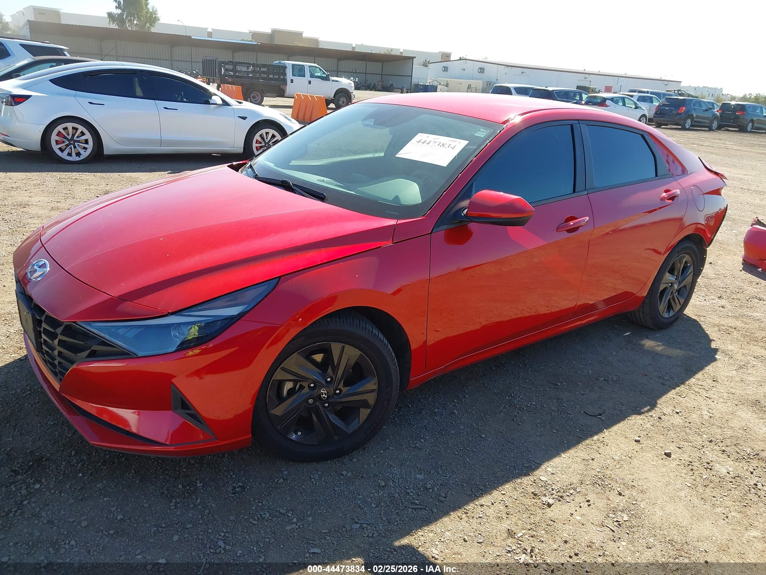 HYUNDAI ELANTRA image 2