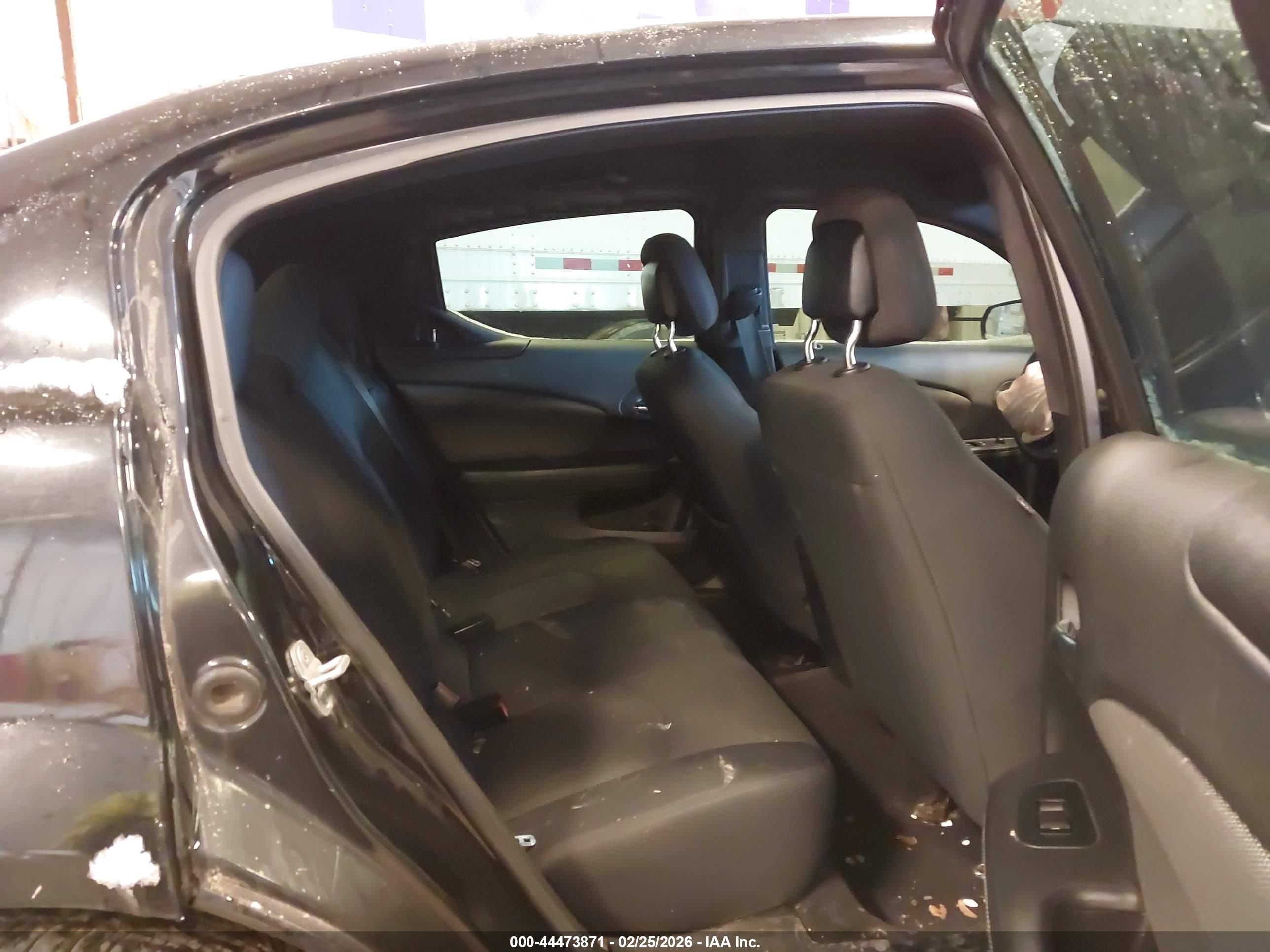 DODGE AVENGER image 8