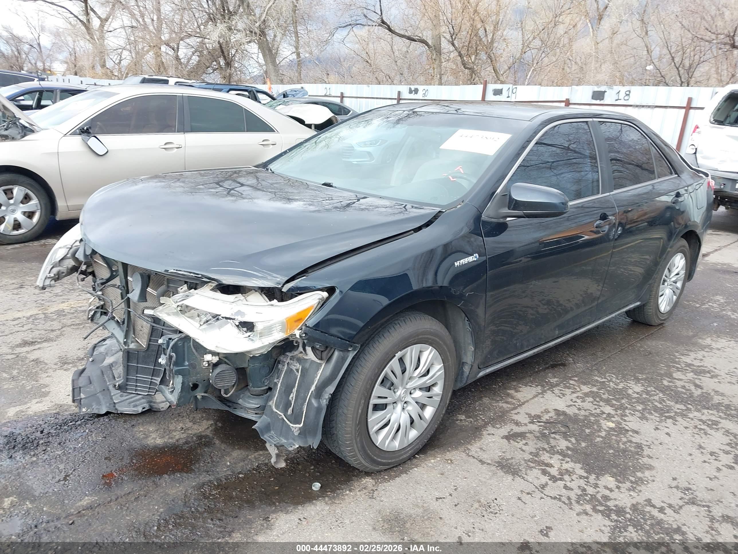 TOYOTA CAMRY image 2