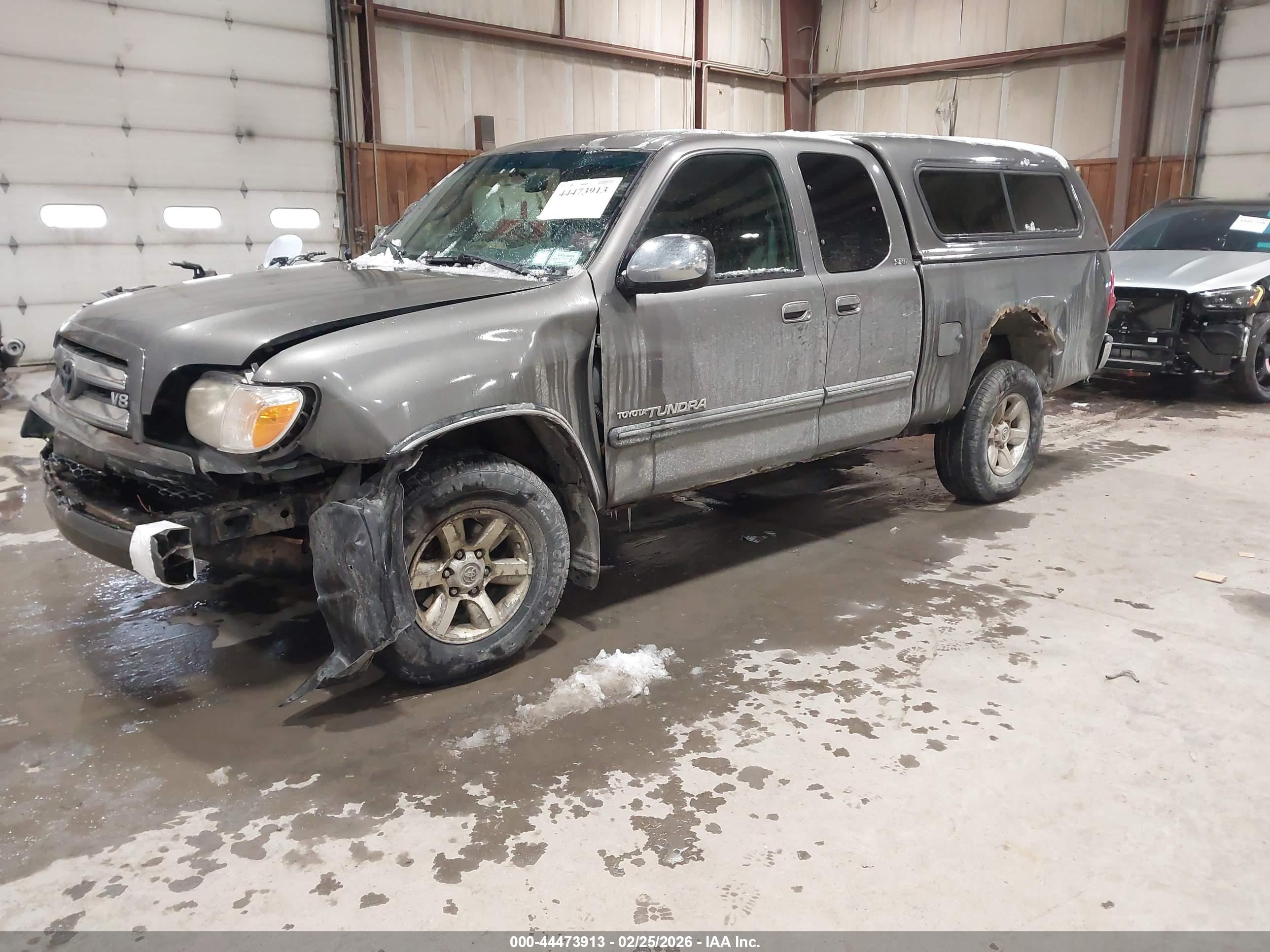 TOYOTA TUNDRA image 2