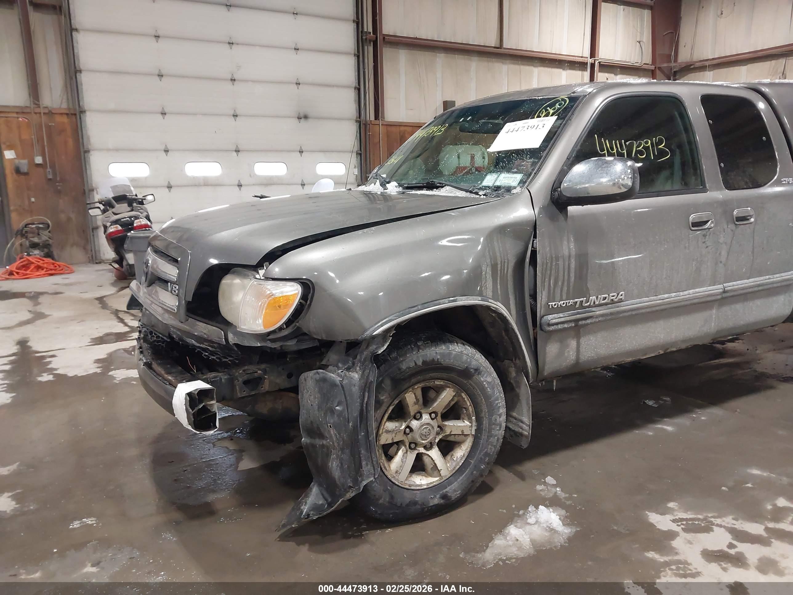 TOYOTA TUNDRA image 6