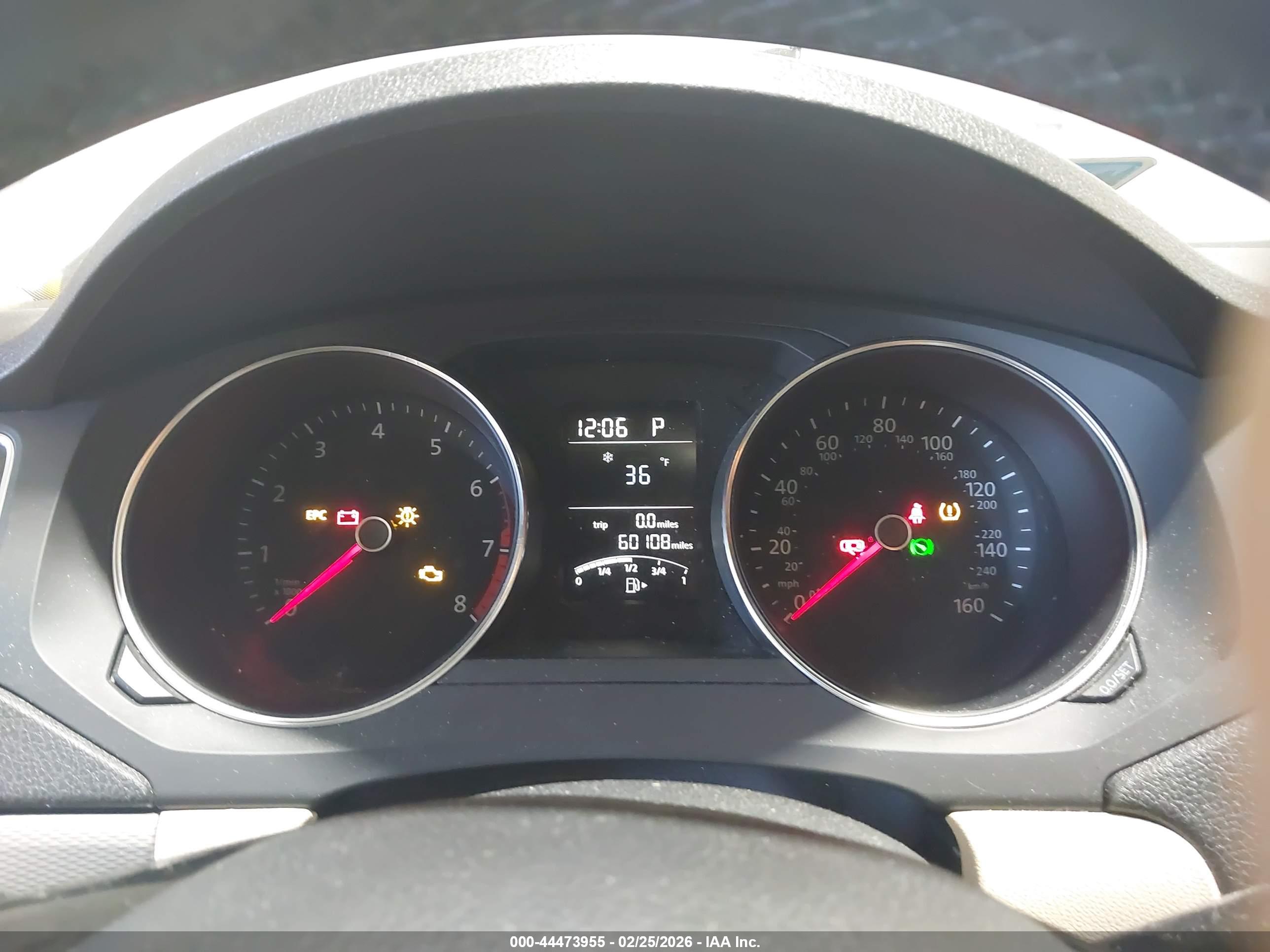 VOLKSWAGEN JETTA image 7