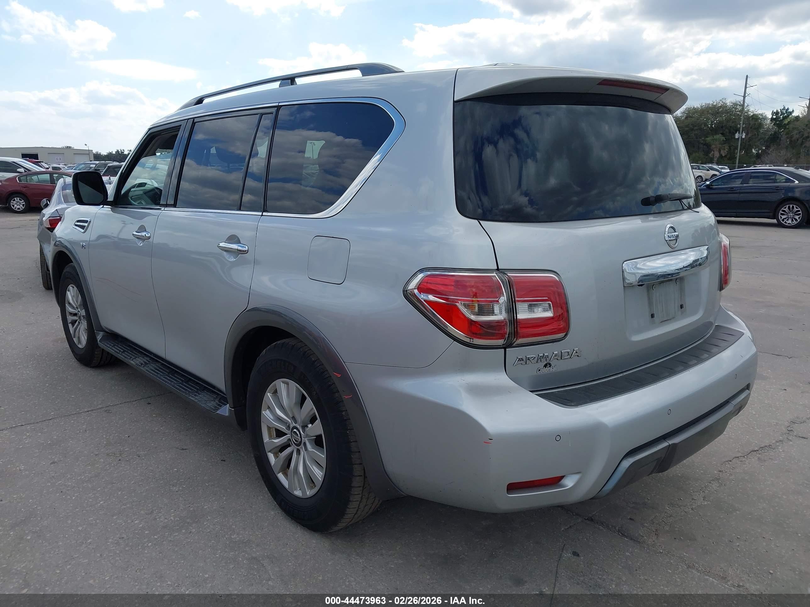 NISSAN ARMADA image 3