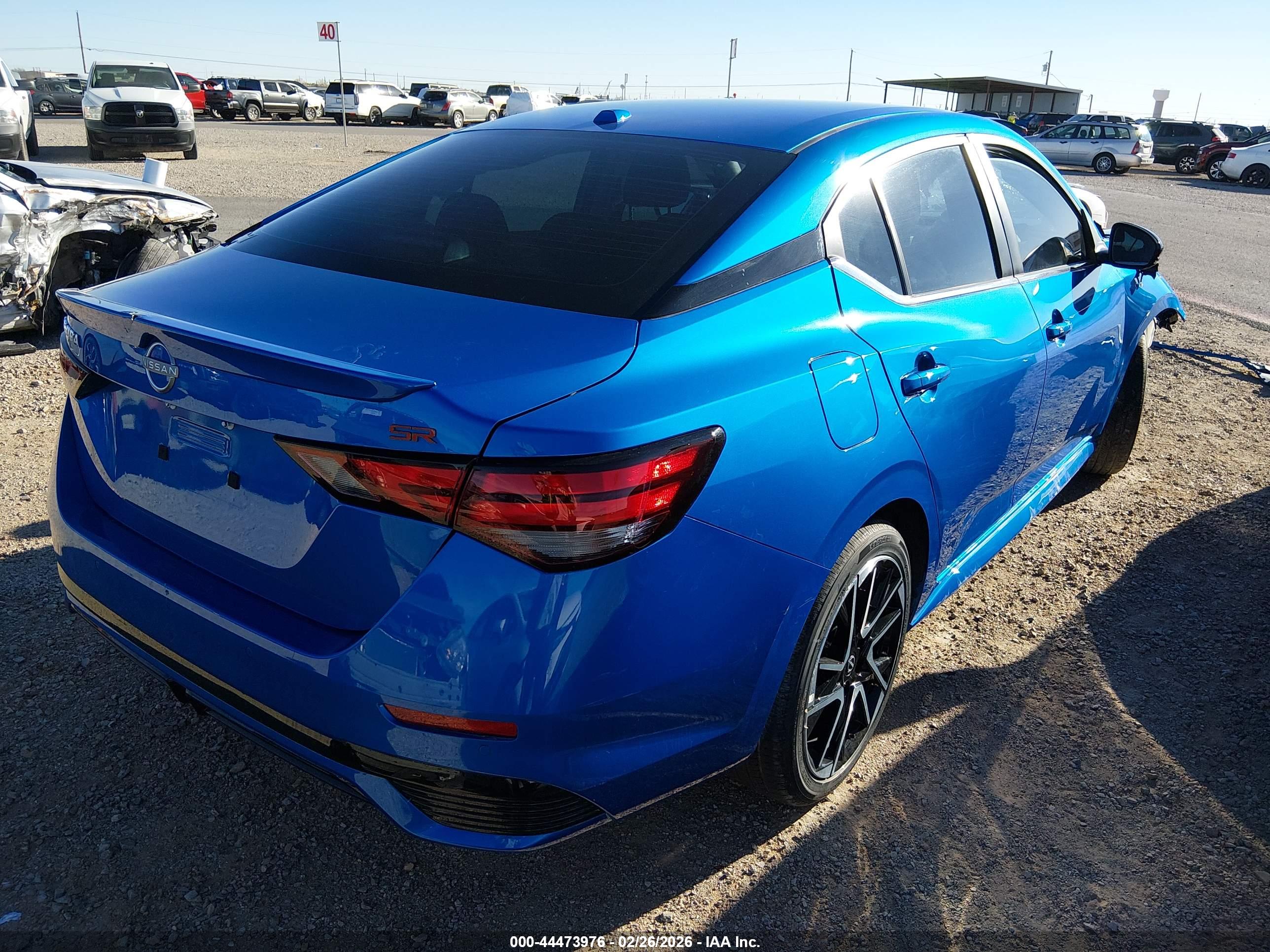 NISSAN SENTRA image 4
