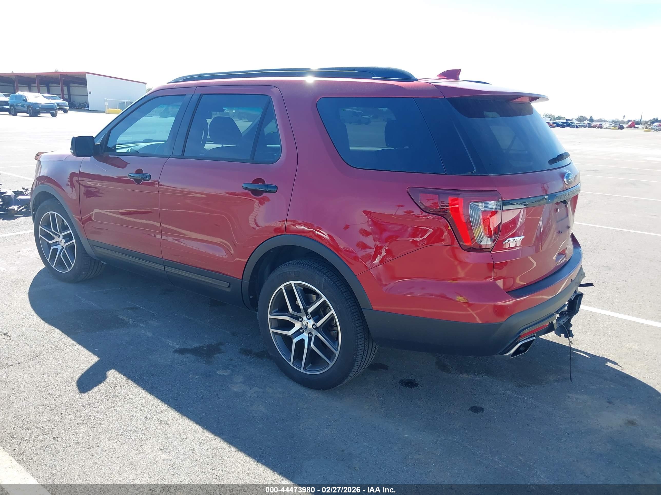 FORD EXPLORER image 3