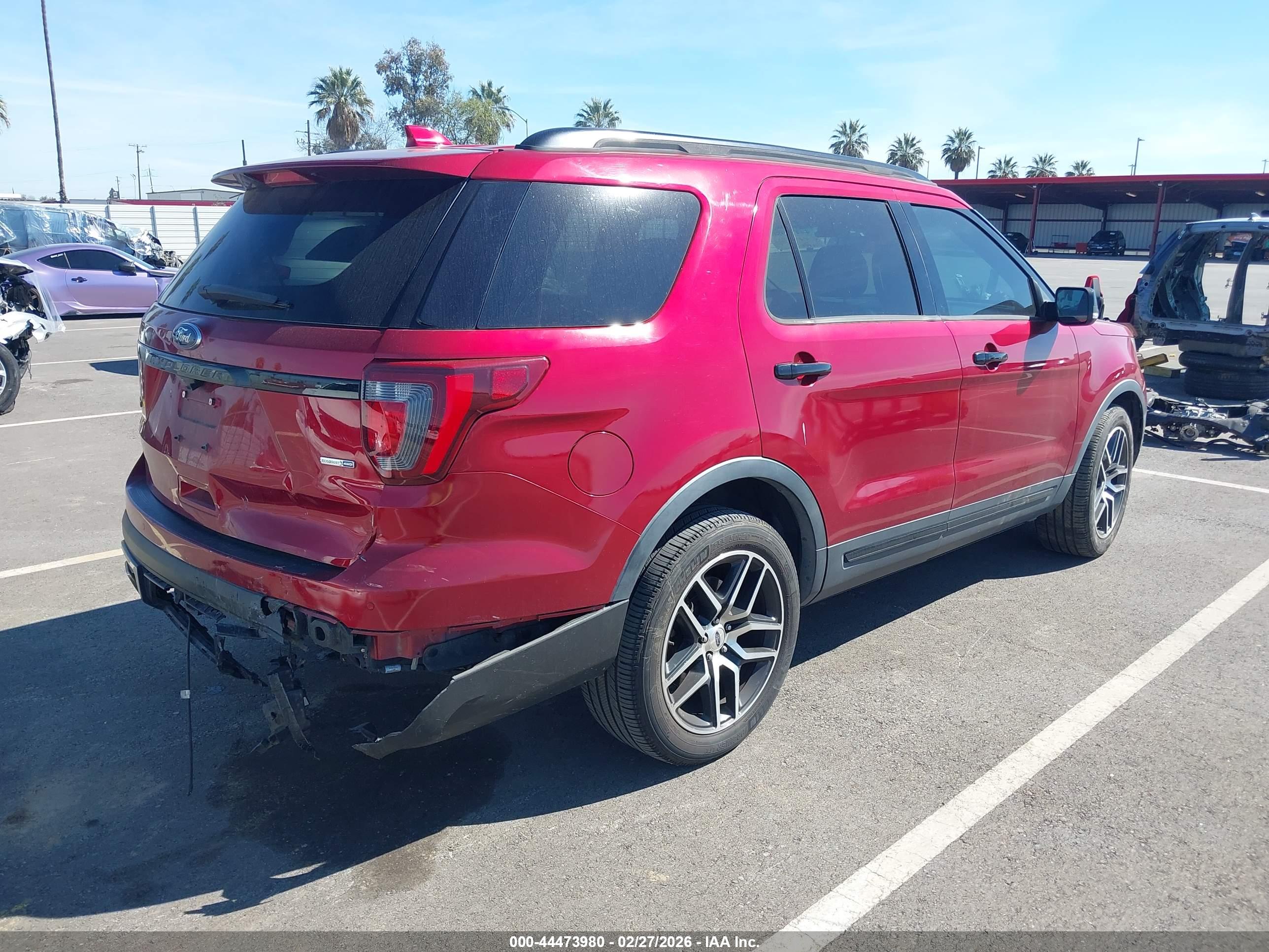 FORD EXPLORER image 4
