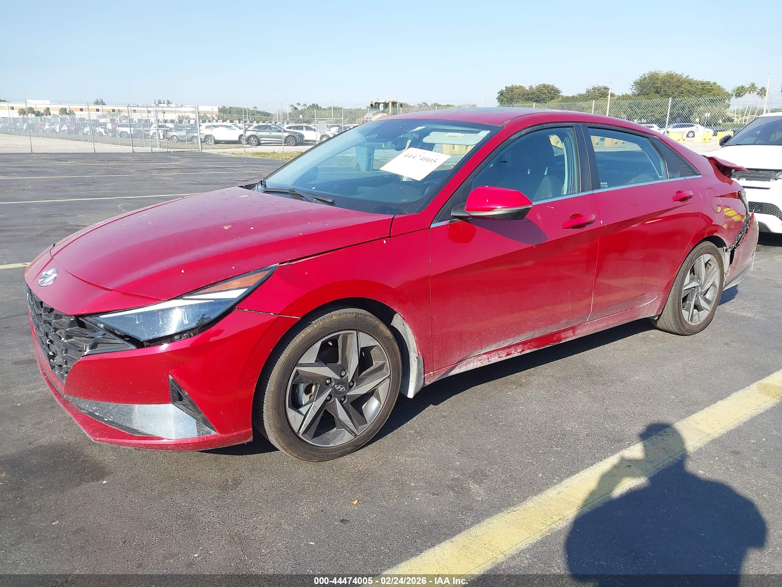 HYUNDAI ELANTRA image 2