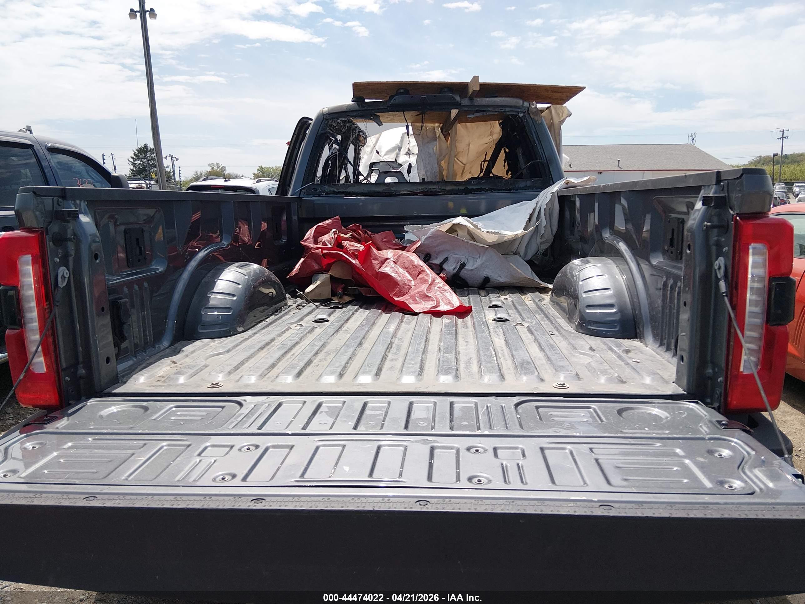 FORD F-450 image 8