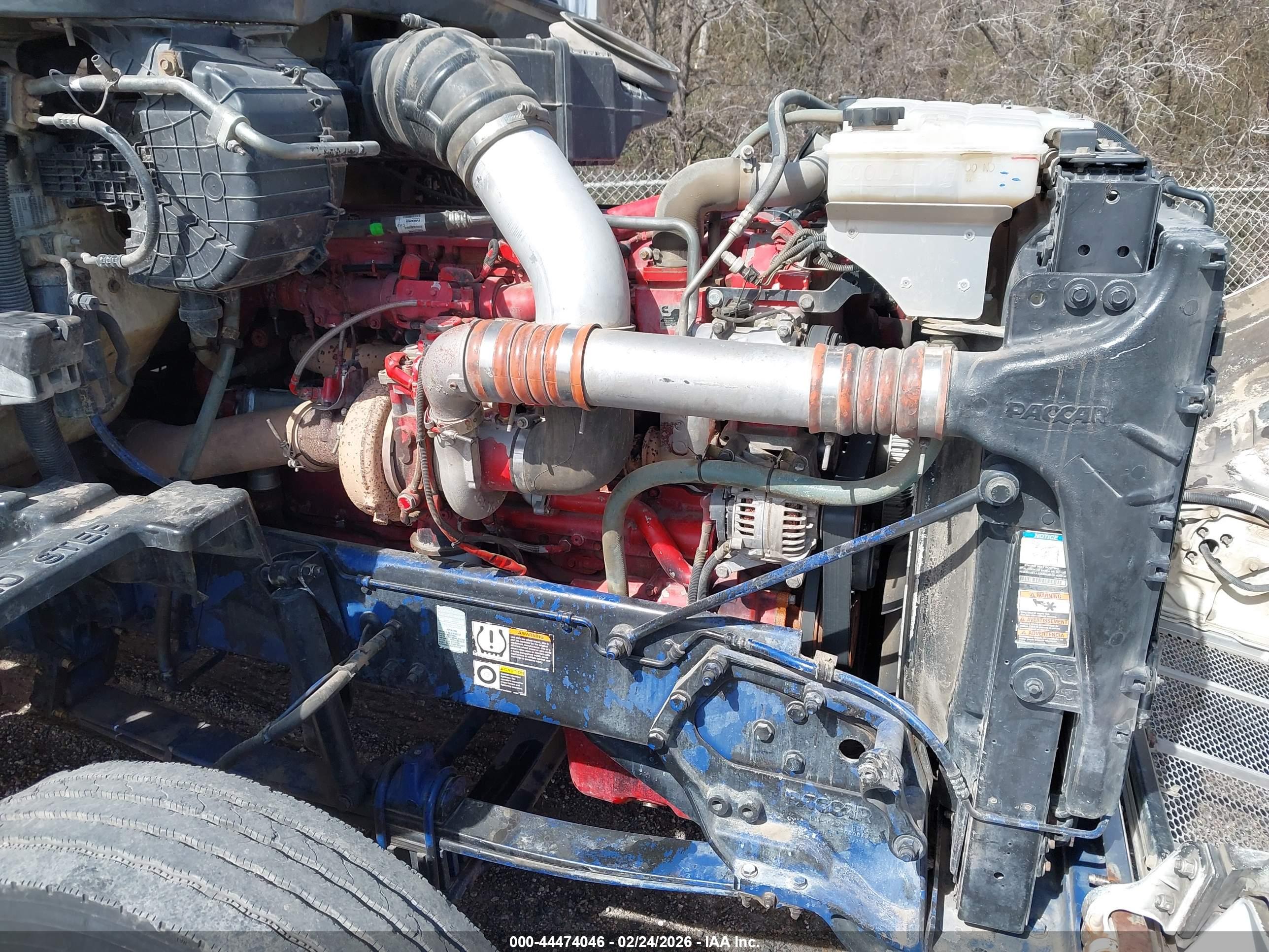 PETERBILT 567 image 10
